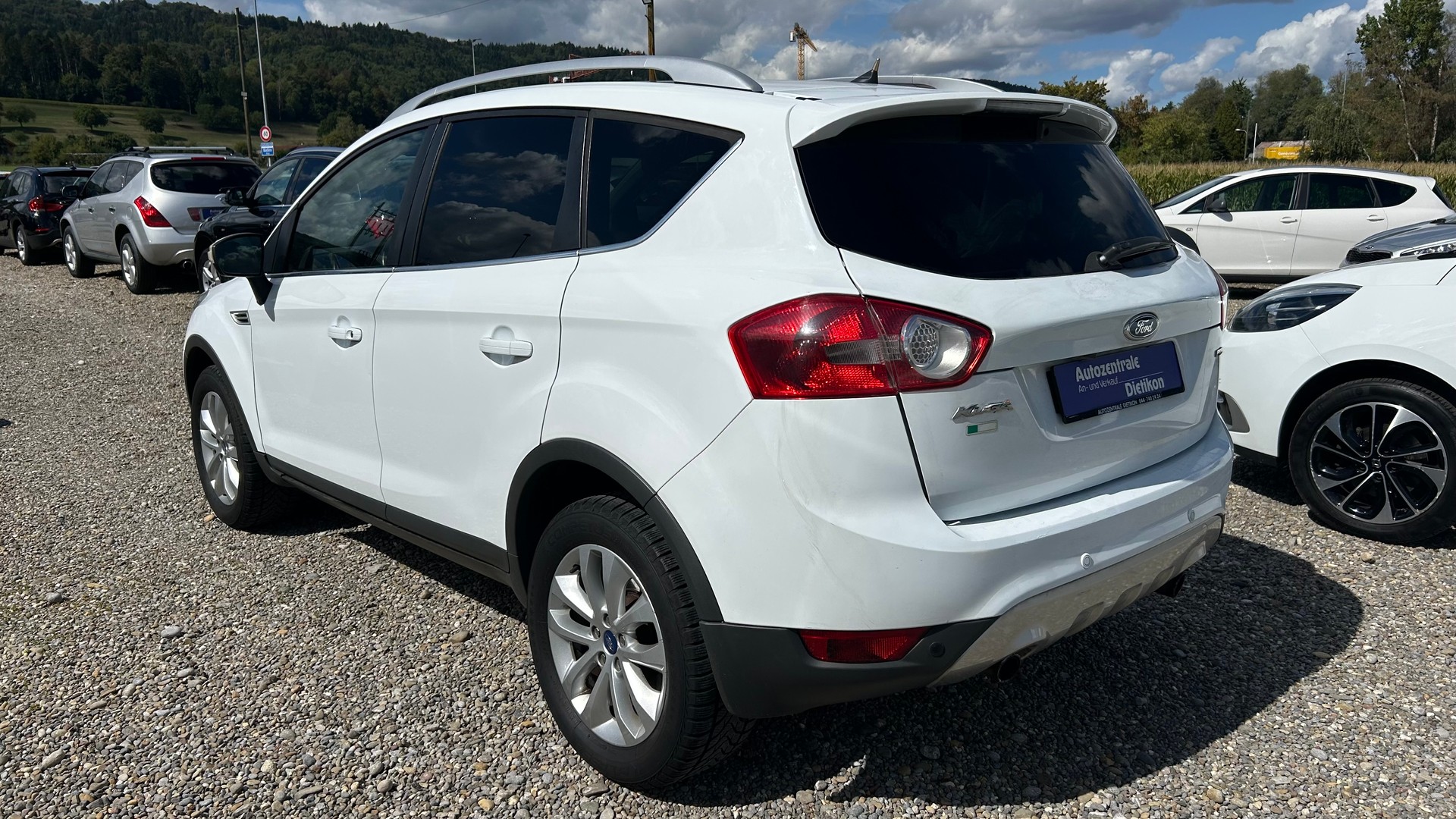 FORD Kuga 2.0 TDCi Carving 4WD-image-19