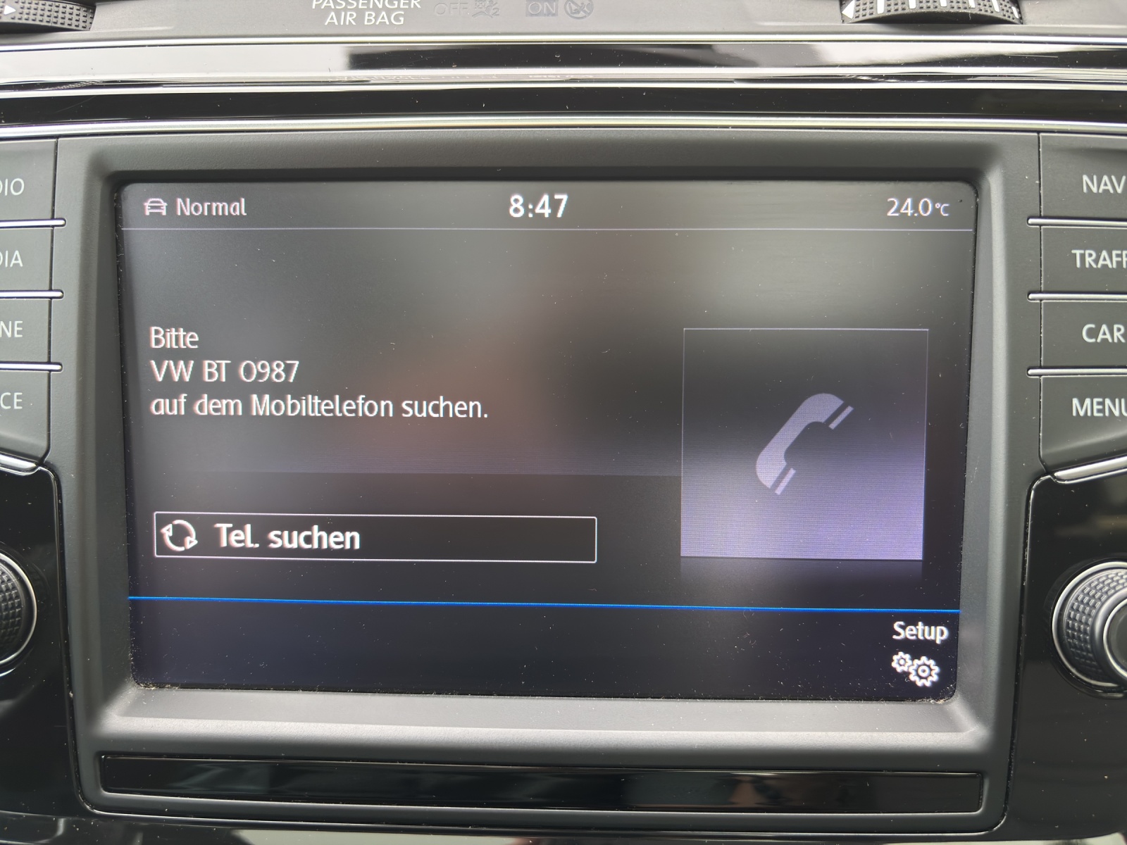 VW Touran 2.0 TDI BlueMotion Technology Highline R-Line DSG mit AHK, Panorama-Schiebedach & 7 Sitzplätzen-image-20