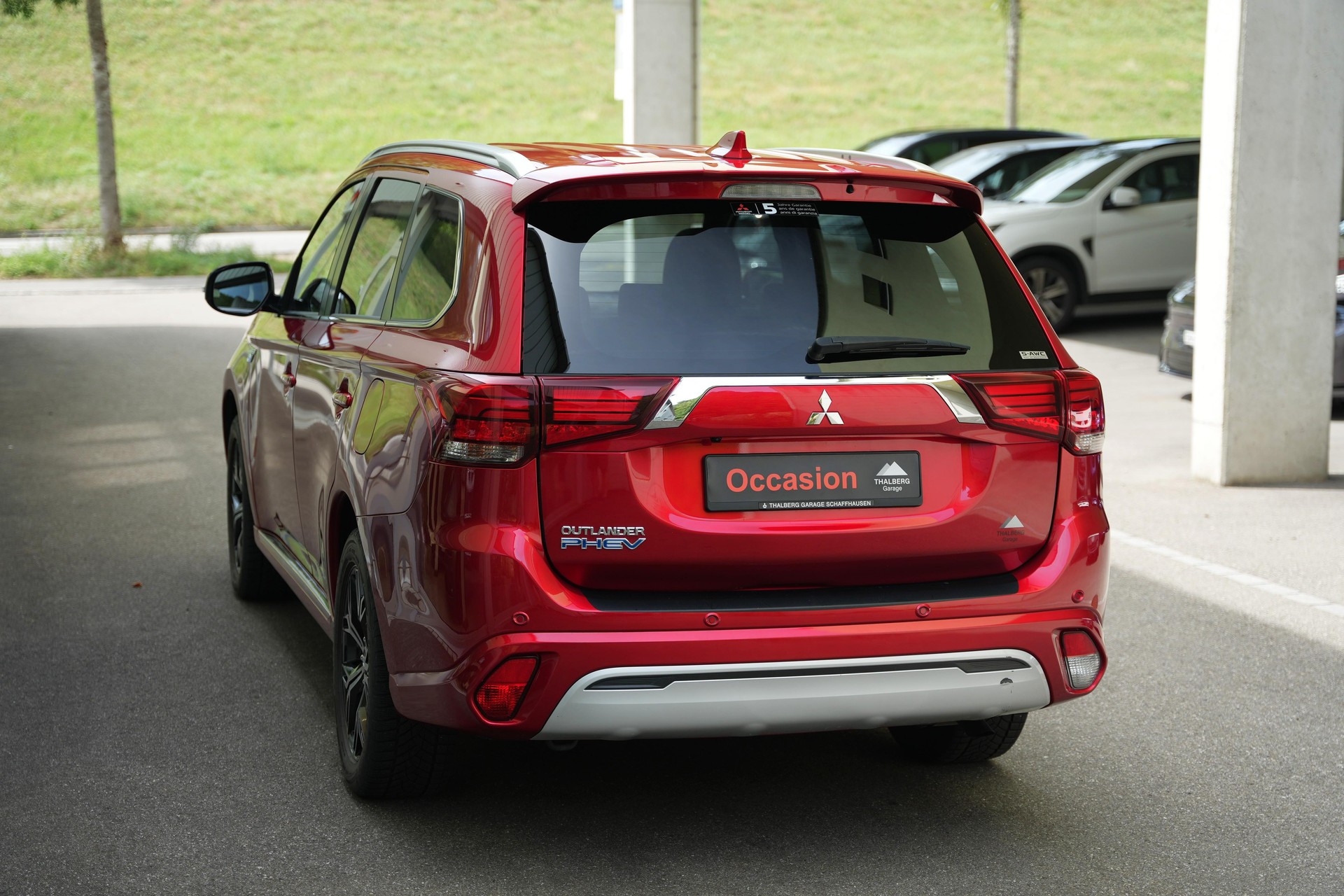 MITSUBISHI Outlander 2.4 PHEV Diamond+-image-3
