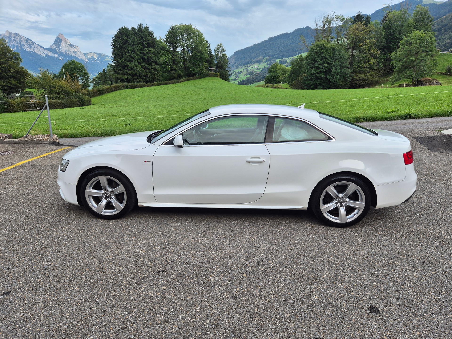 AUDI A5 Coupé 2.0 TFSI quattro S-tronic *S-Line*-image-1