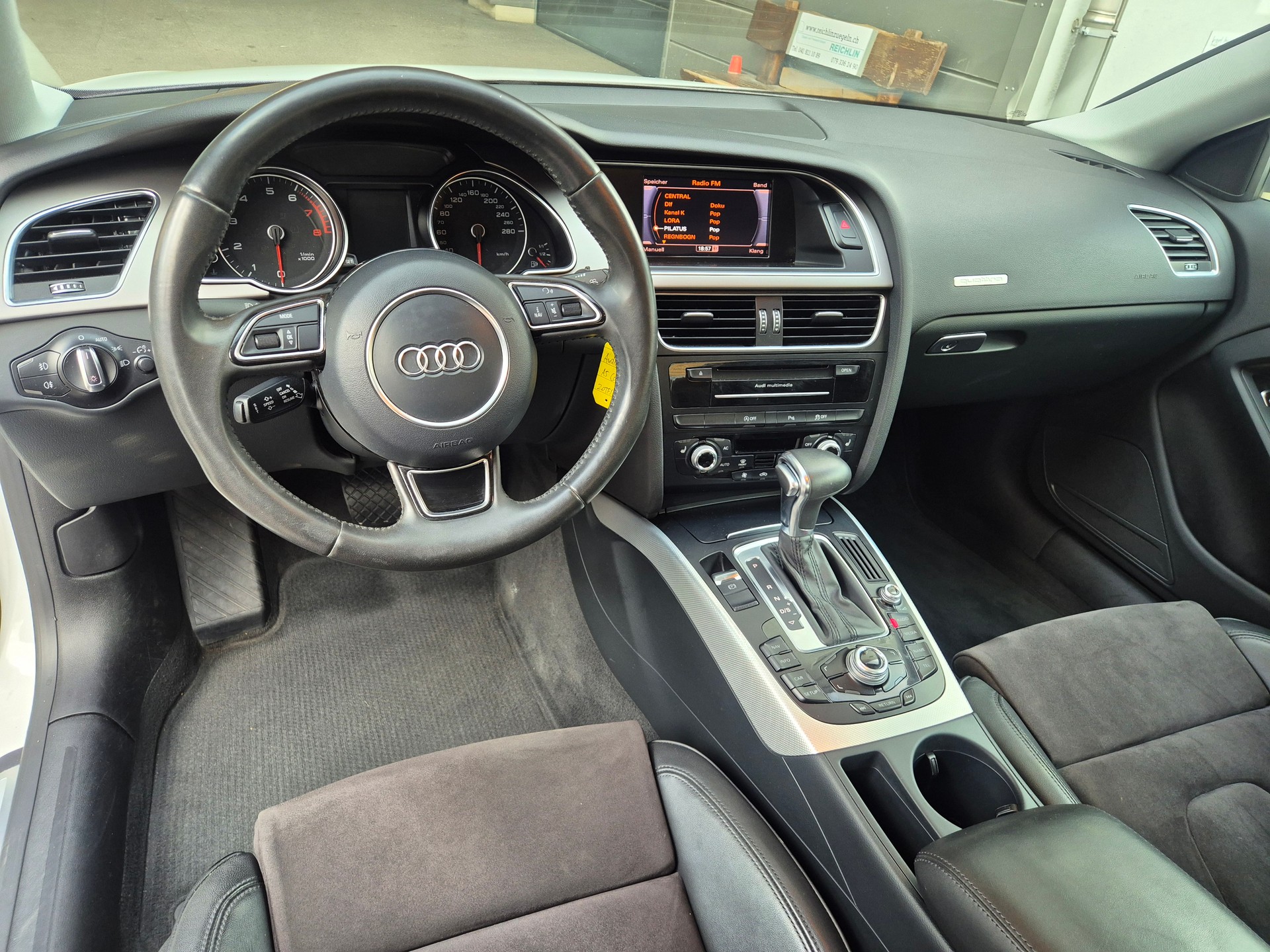AUDI A5 Coupé 2.0 TFSI quattro S-tronic *S-Line*-image-6