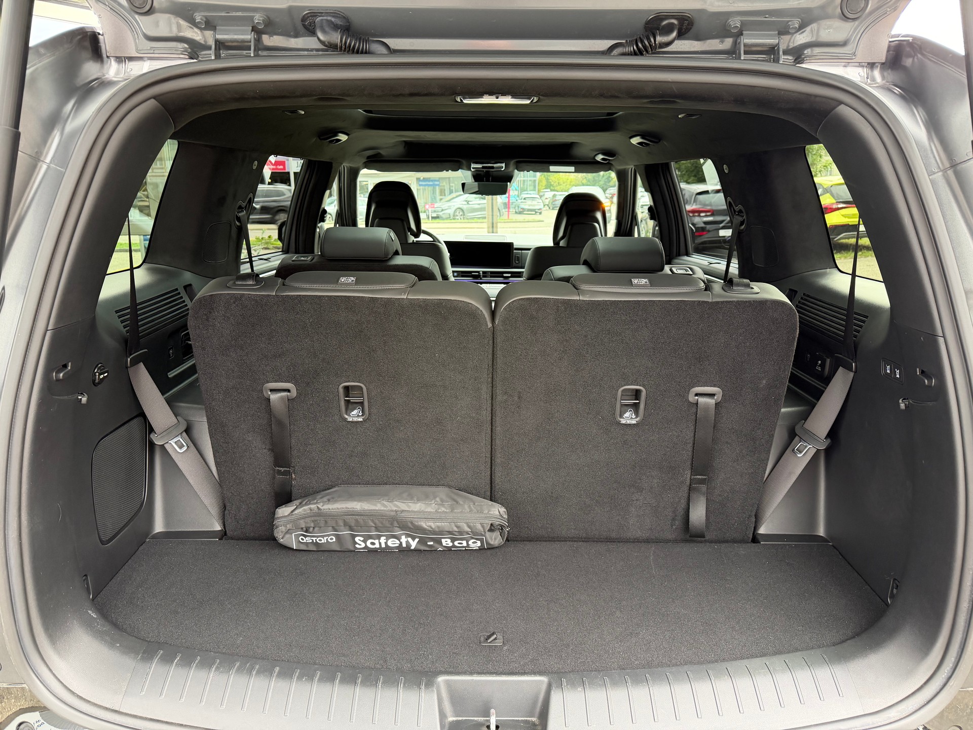 HYUNDAI Santa Fe 1.6 T-GDi HEV Calligraphy 4WD Automatic-image-7