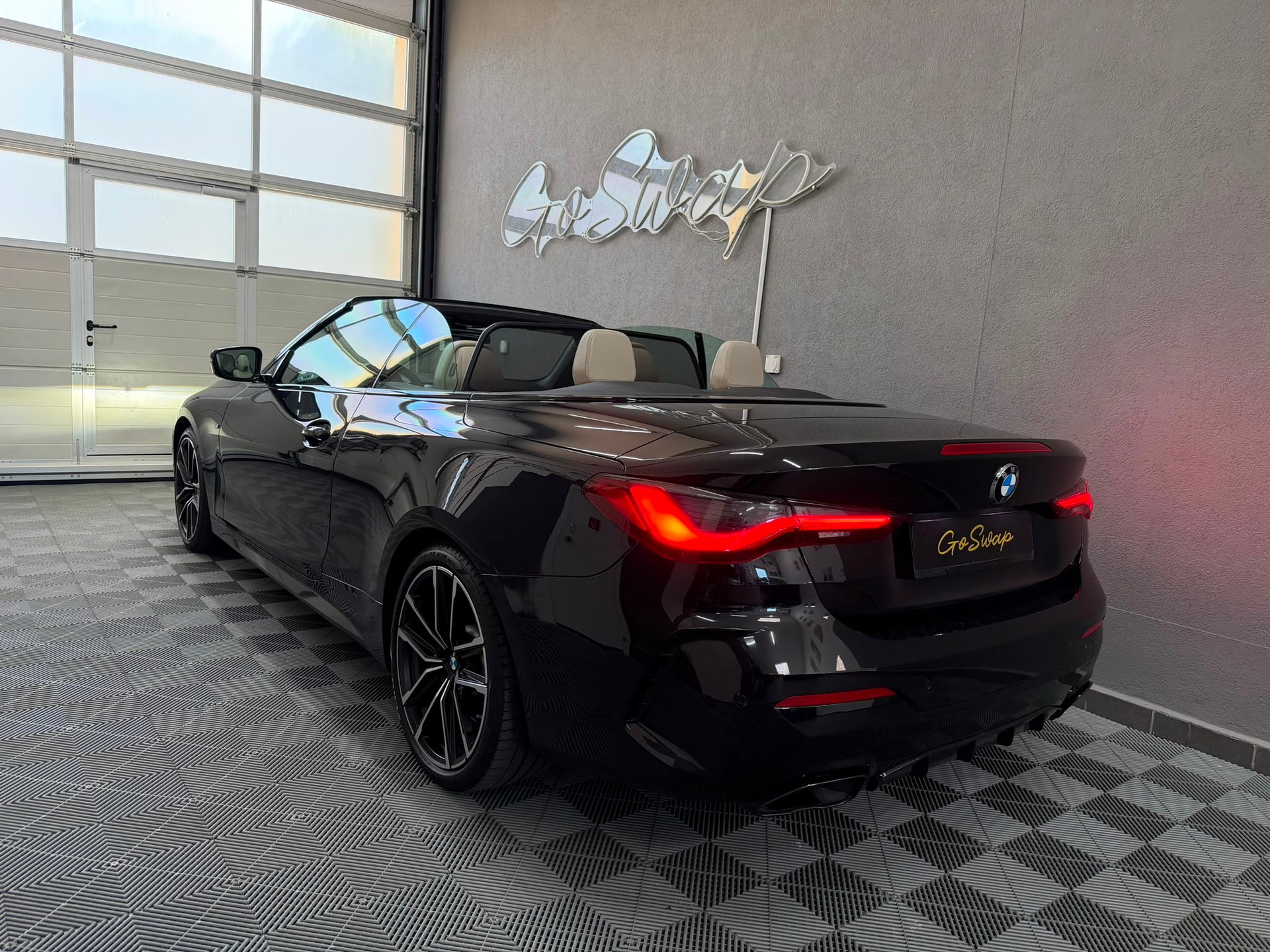 BMW M440i xDrive 48V Cabriolet Steptronic-image-1
