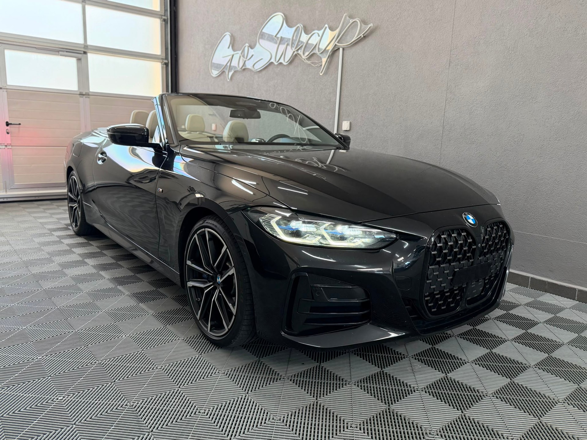 BMW M440i xDrive 48V Cabriolet Steptronic-image-3