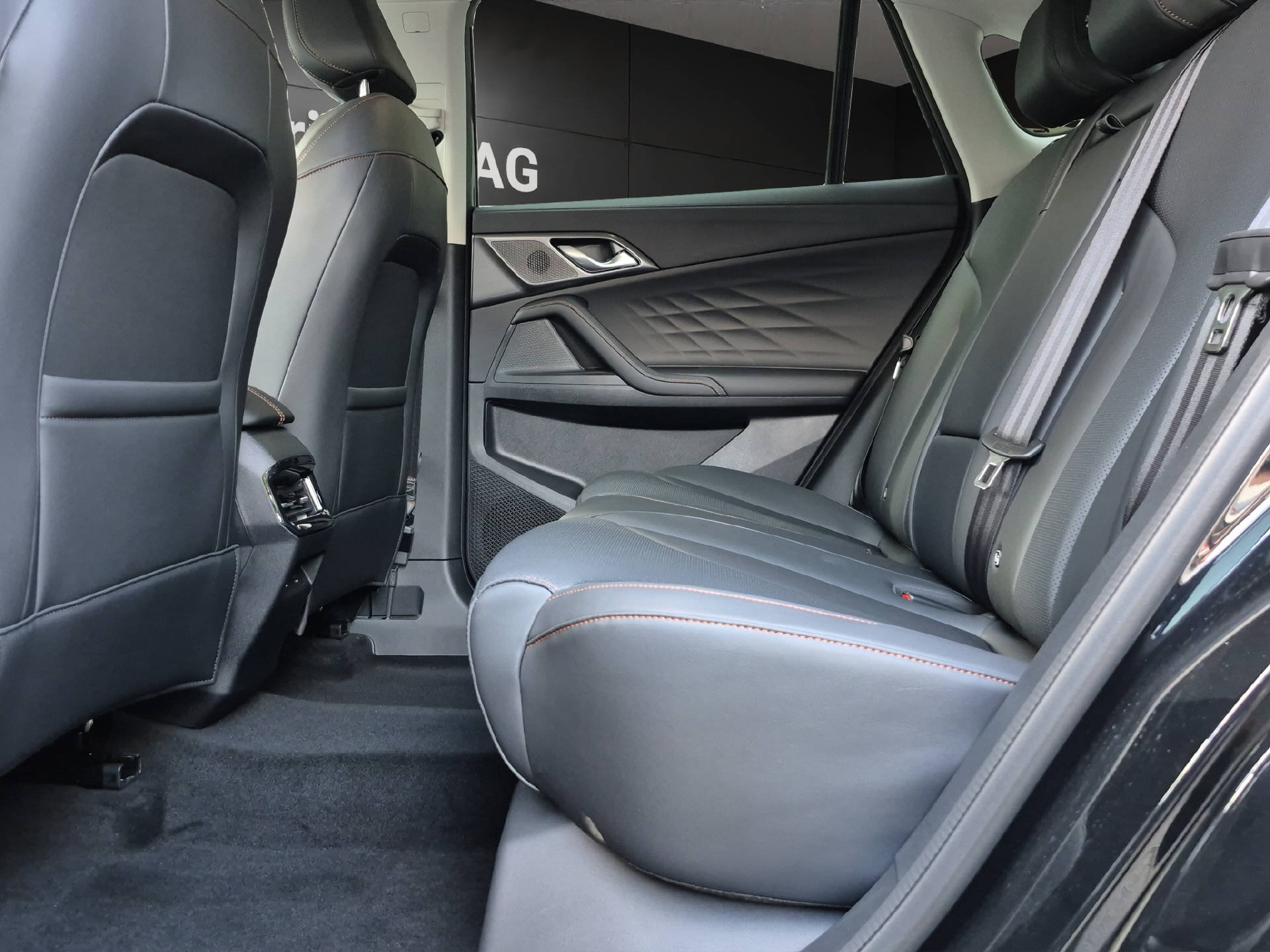 MG HS 1.5 Hybrid Luxury-image-11