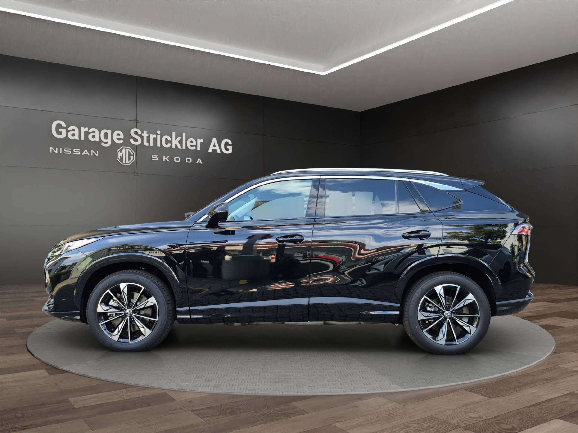 MG HS 1.5 Hybrid Luxury-image-1