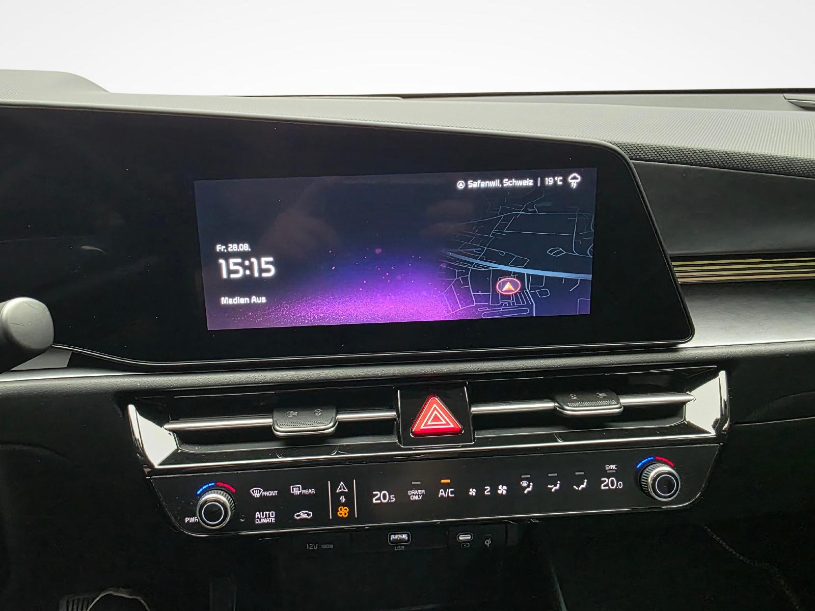 KIA Niro 1.6 GDi Plug-in Hybrid Power Edition-image-13