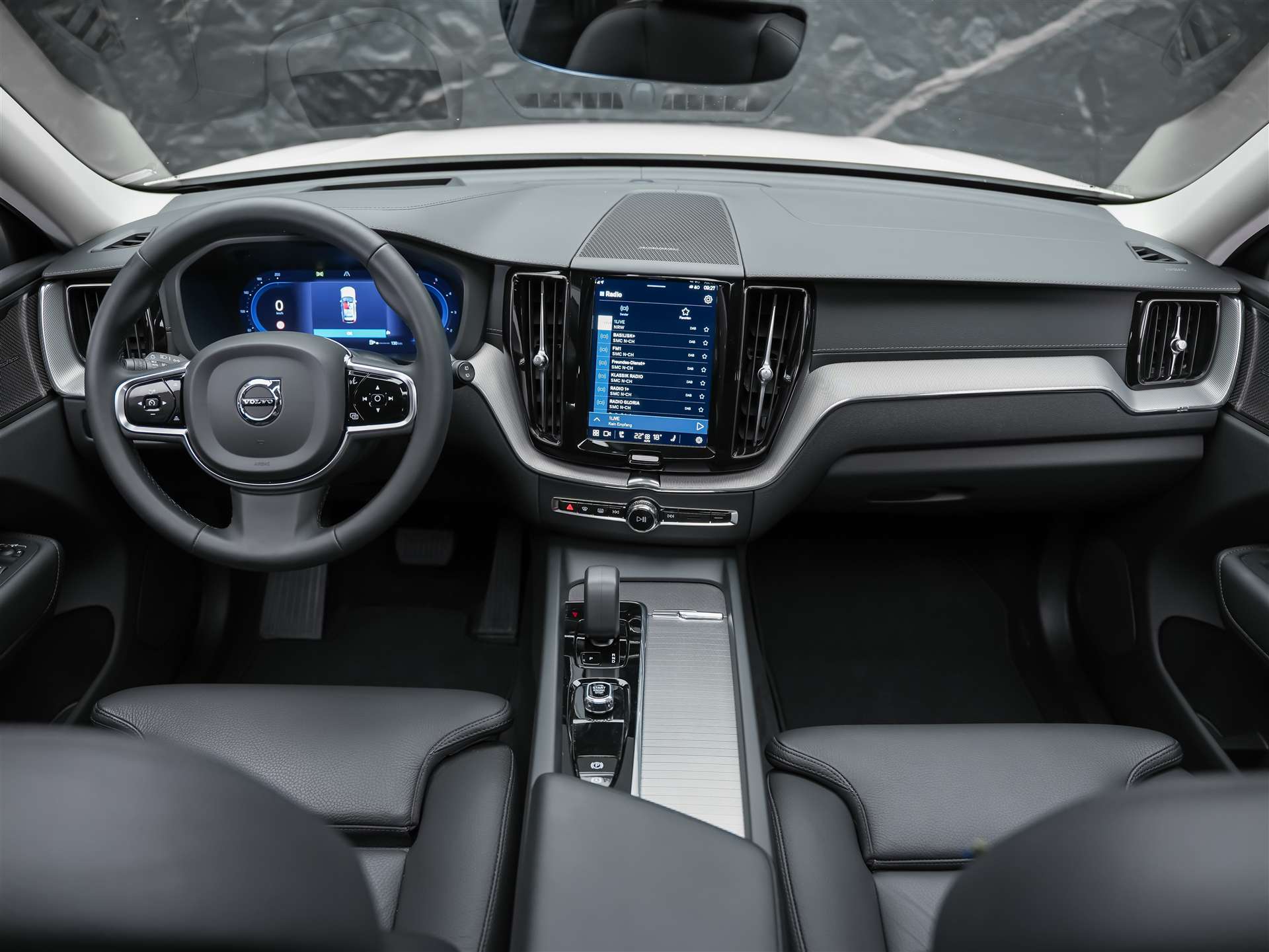 VOLVO XC60 B4 Diesel Mild Hybrid AWD Ultimate Dark Geartronic *Panorama*Head-Up*Standheizung*-image-20