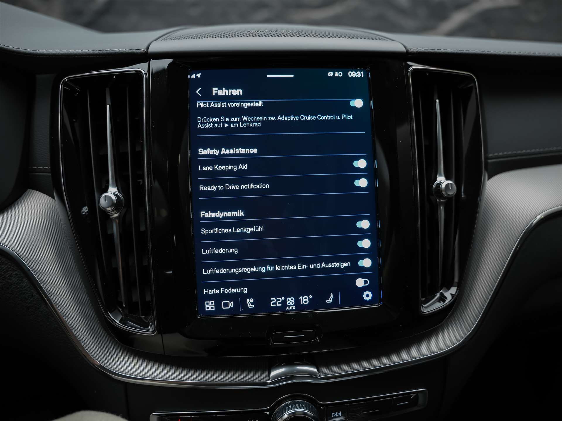 VOLVO XC60 B4 Diesel Mild Hybrid AWD Ultimate Dark Geartronic *Panorama*Head-Up*Standheizung*-image-42
