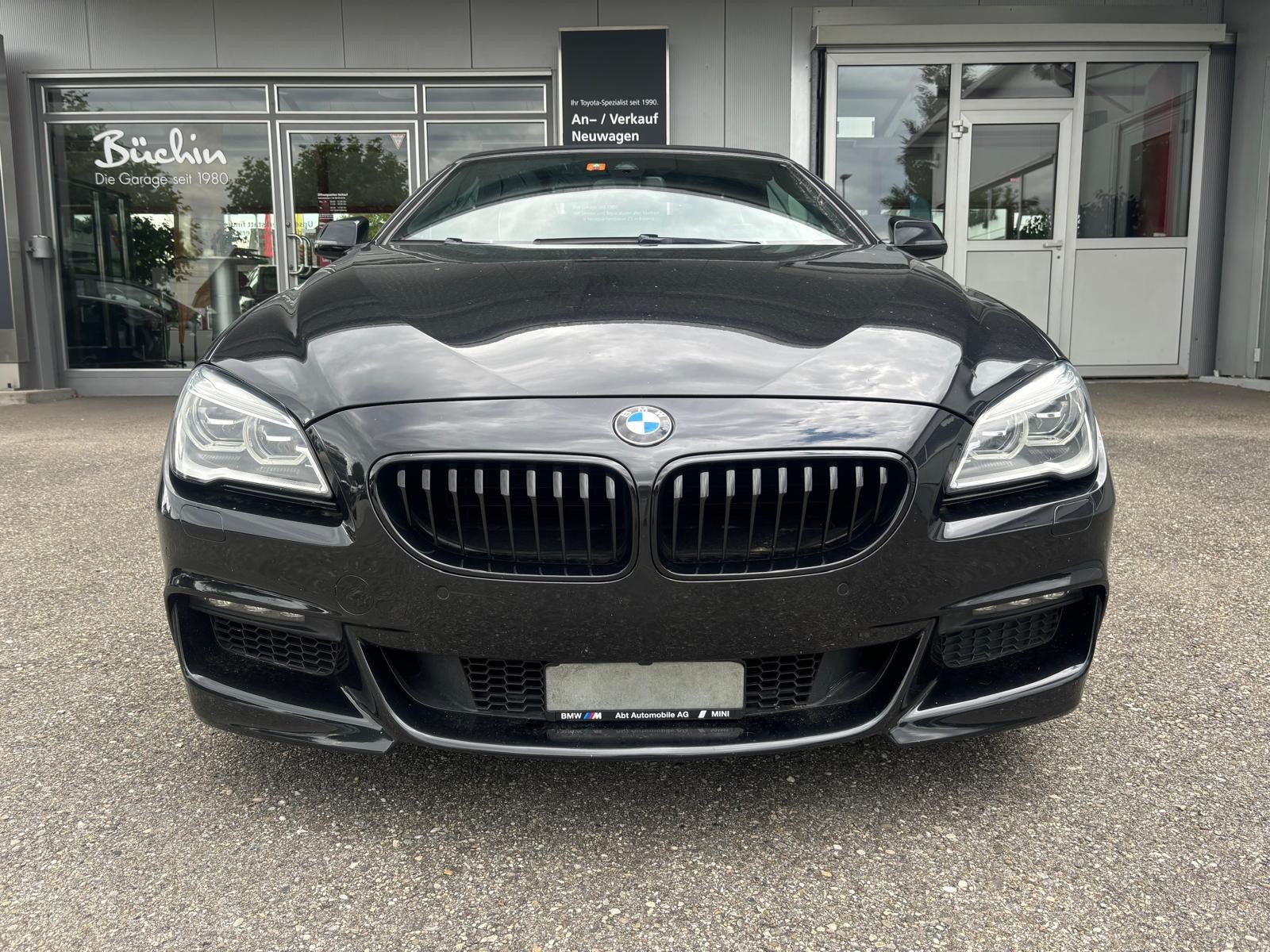 BMW 650i Cabrio xDrive-showroom-element-3