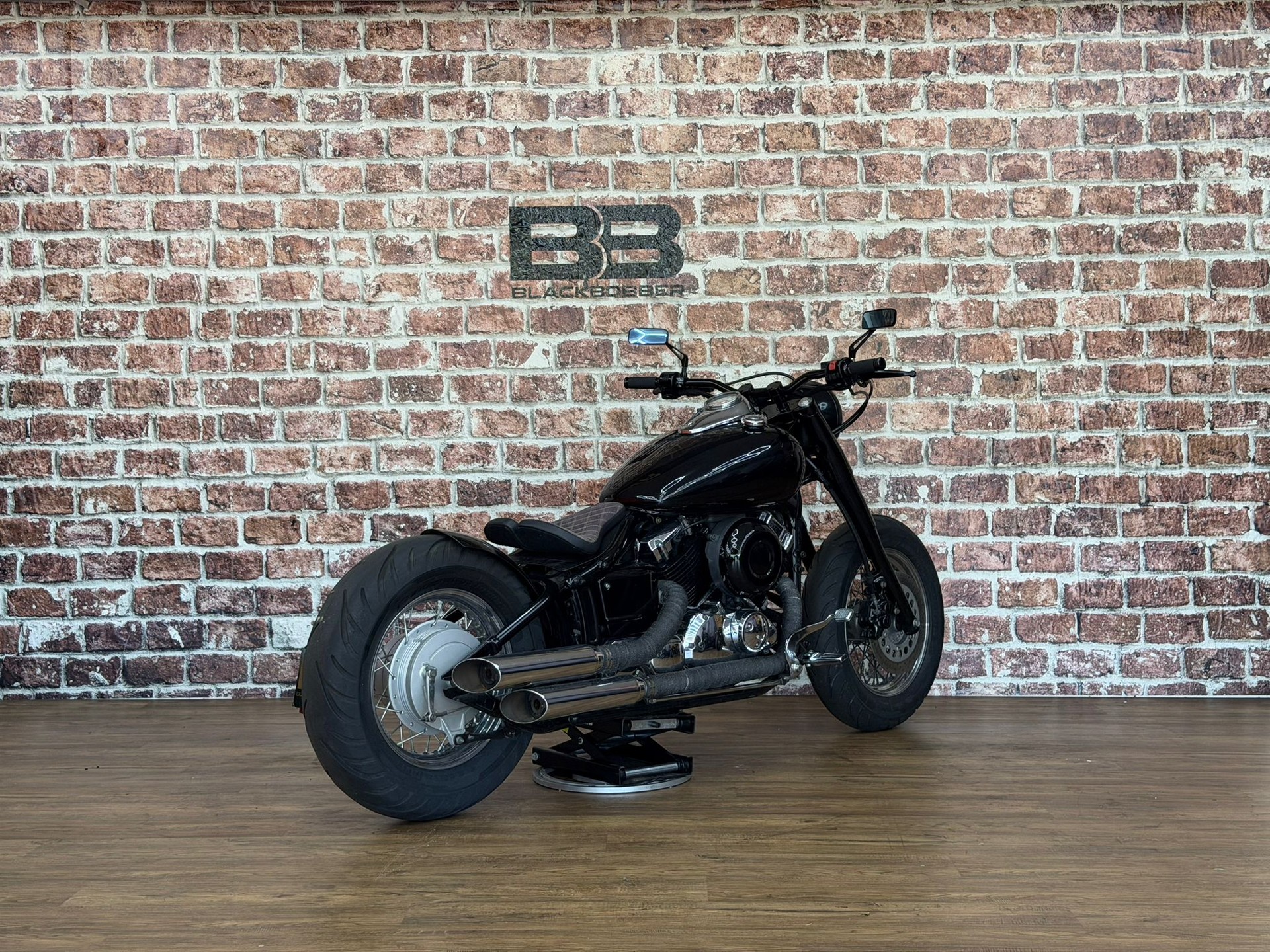 YAMAHA XVS 650 A Drag Star Classic-showroom-element-2