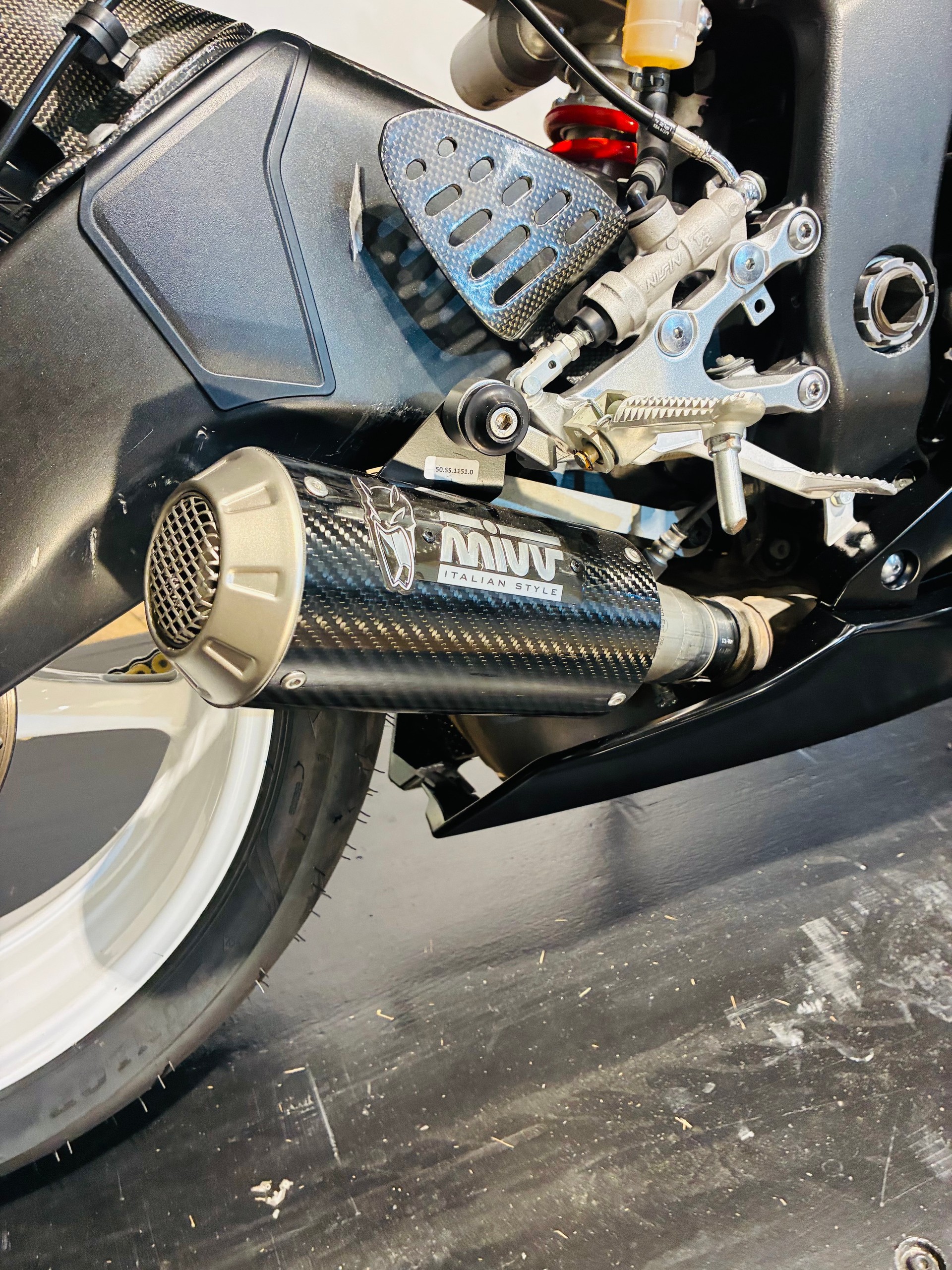 YAMAHA YZF-R6 (25kW)-image-9
