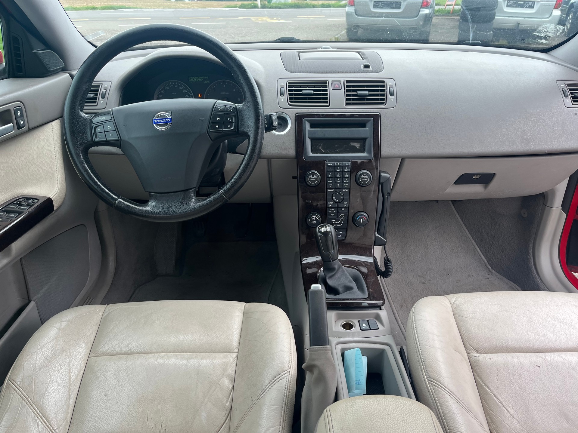 VOLVO V50 2.0D-image-8