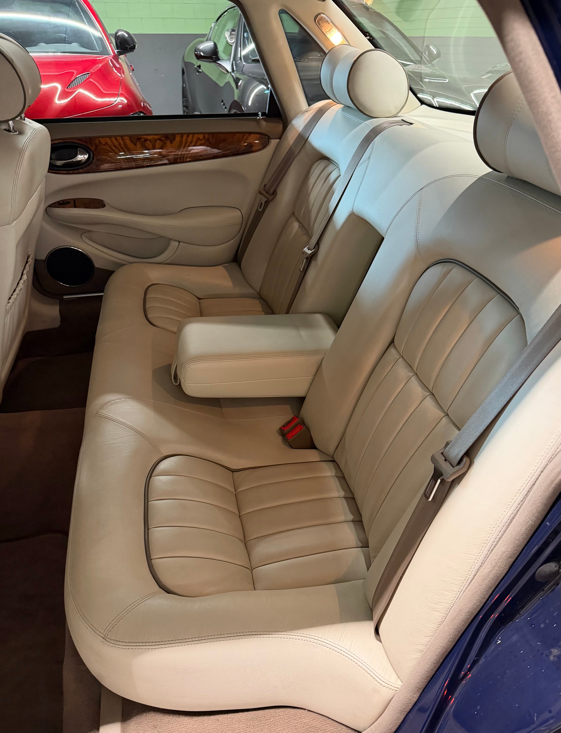 JAGUAR XJ8 4,0 Sovereign X308-image-2