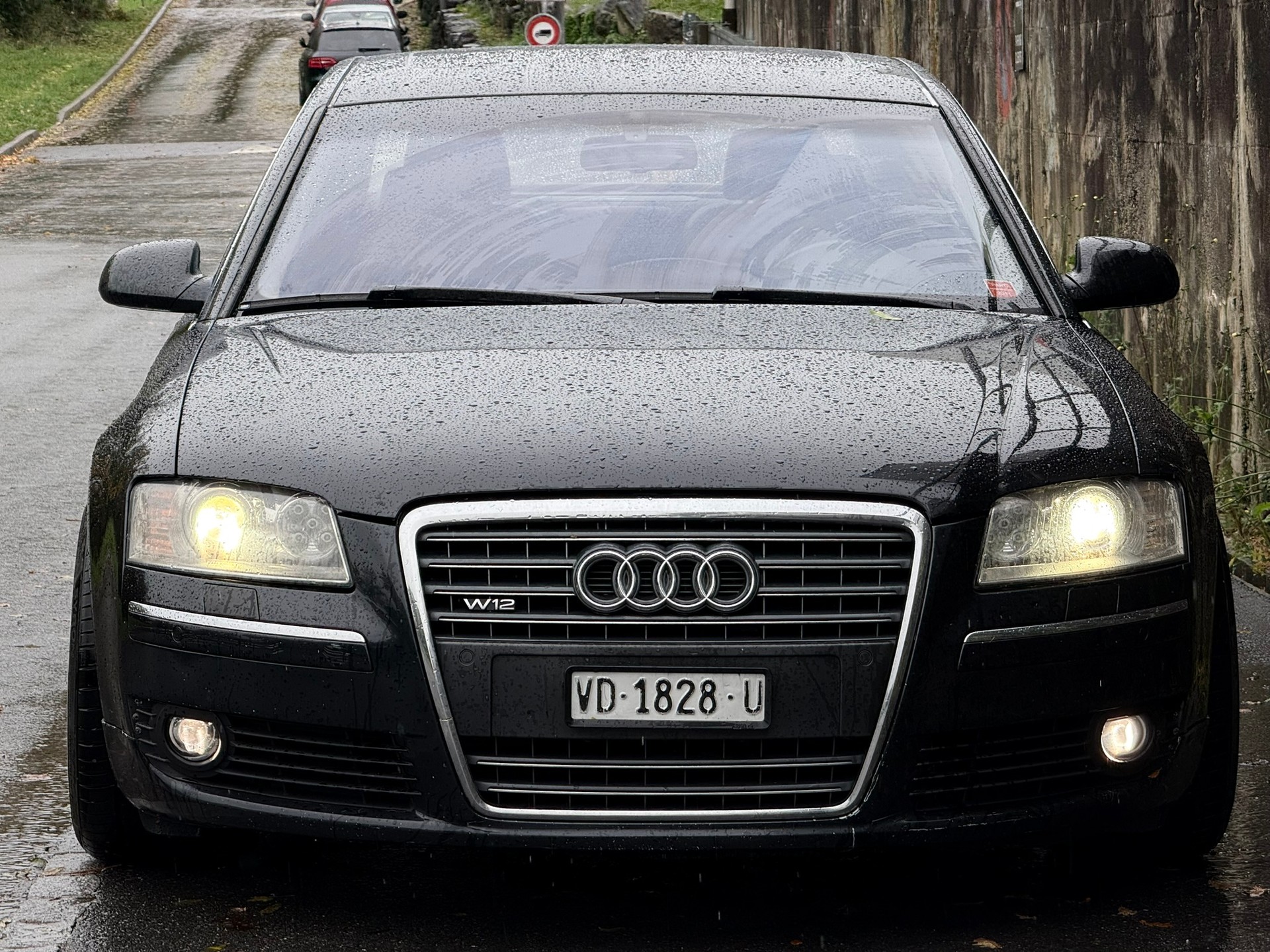 AUDI A8 6.0 quattro tiptronic-image-8