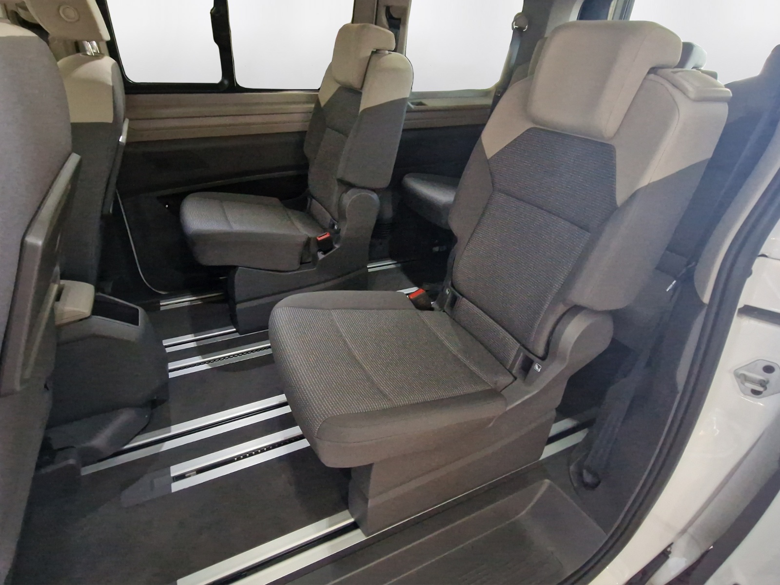 VW Multivan 2.0 TSI Liberty DSG-image-10