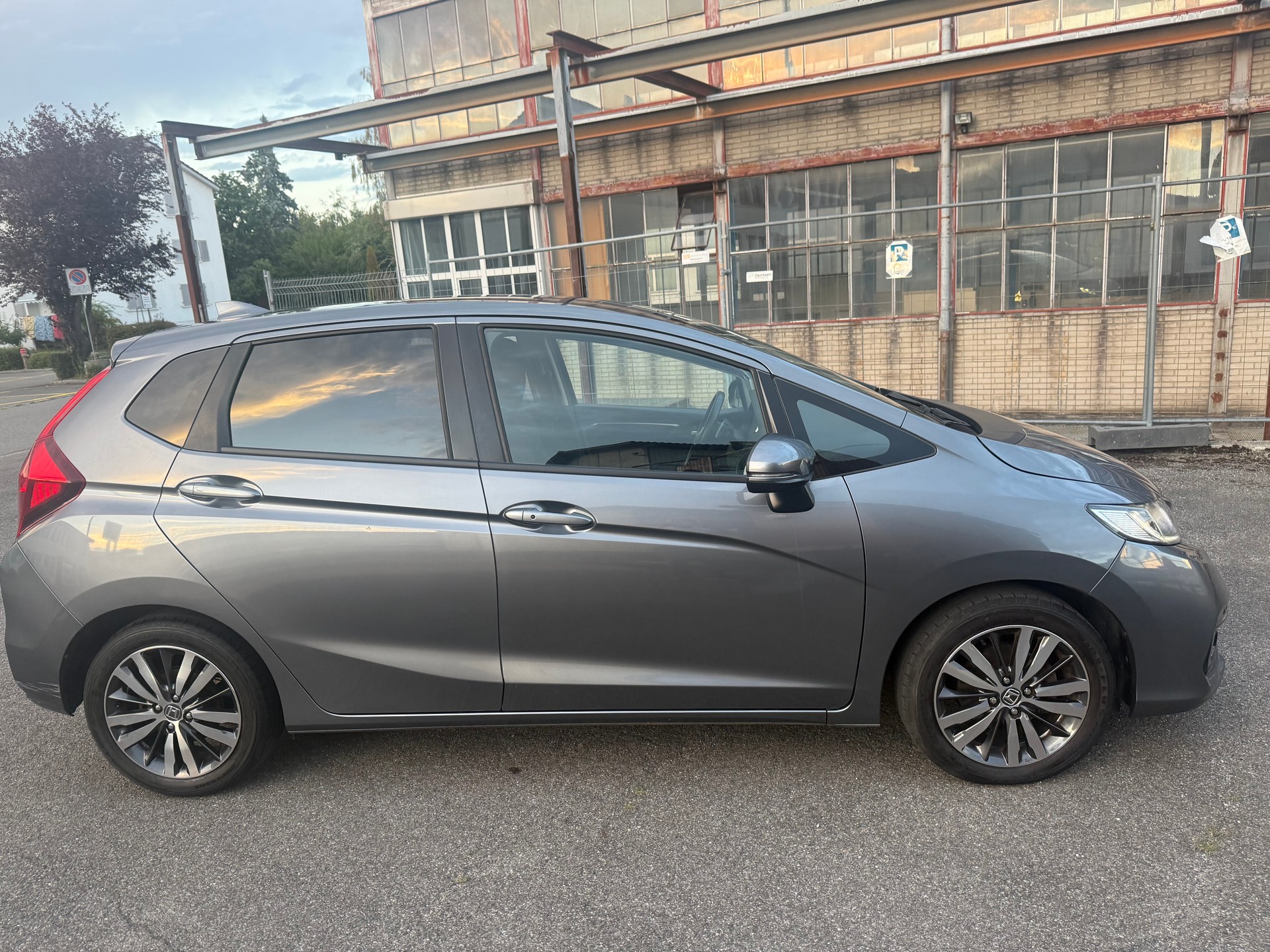HONDA Jazz 1.3i-VTEC Comfort CVT-image-3
