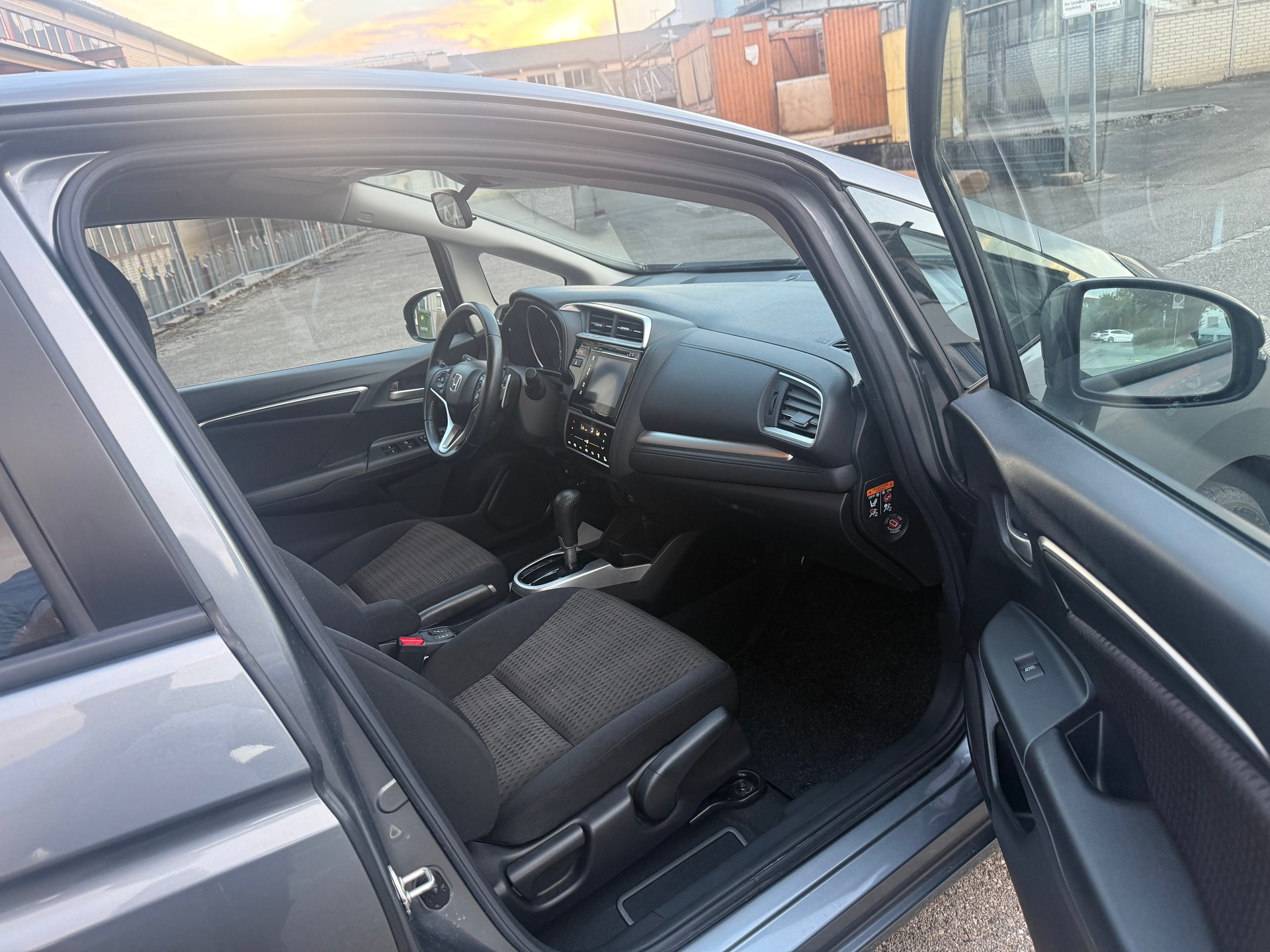 HONDA Jazz 1.3i-VTEC Comfort CVT-image-9
