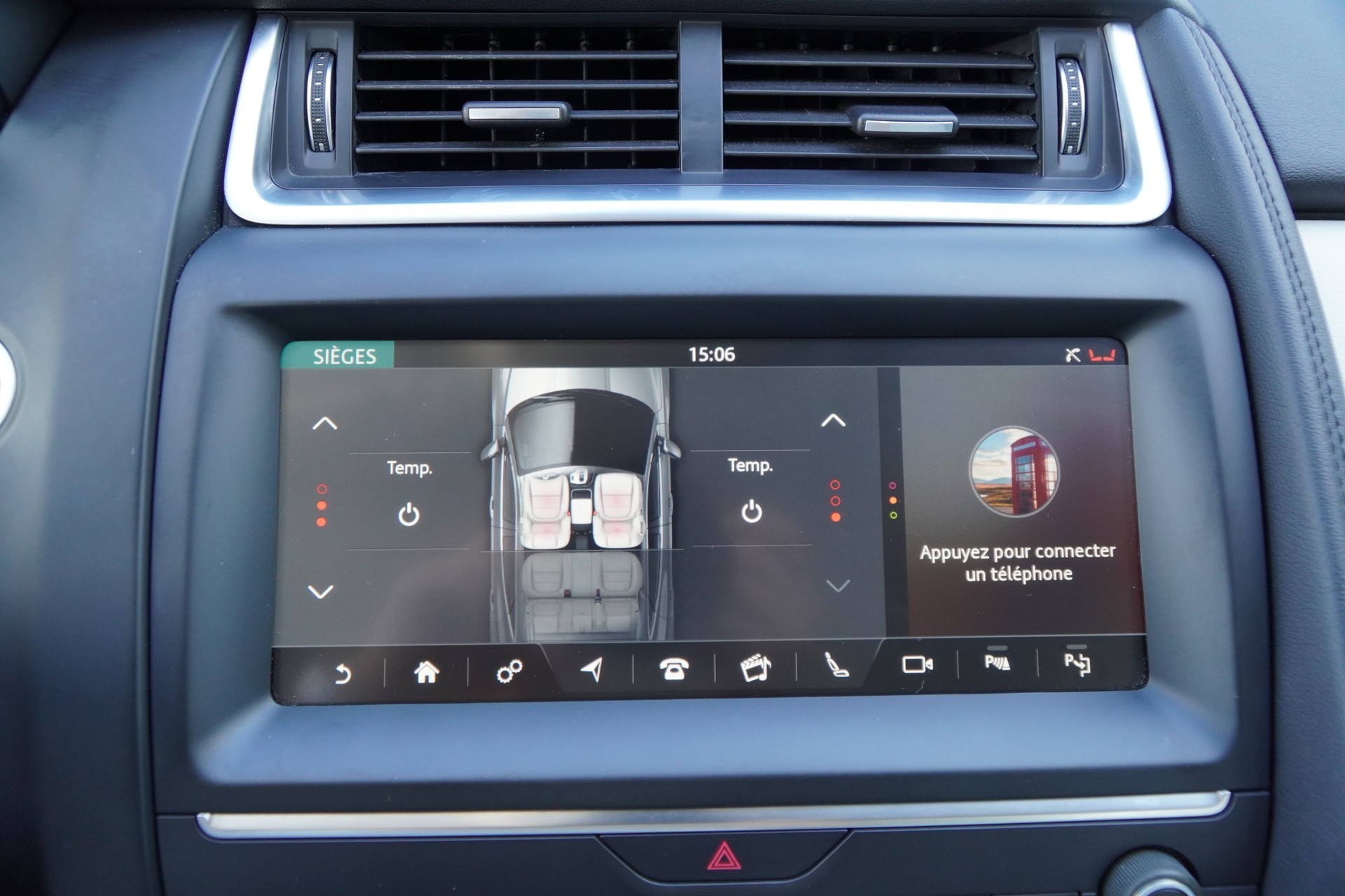 JAGUAR E-Pace 2.0 P200 HSE AWD Automatik-image-20