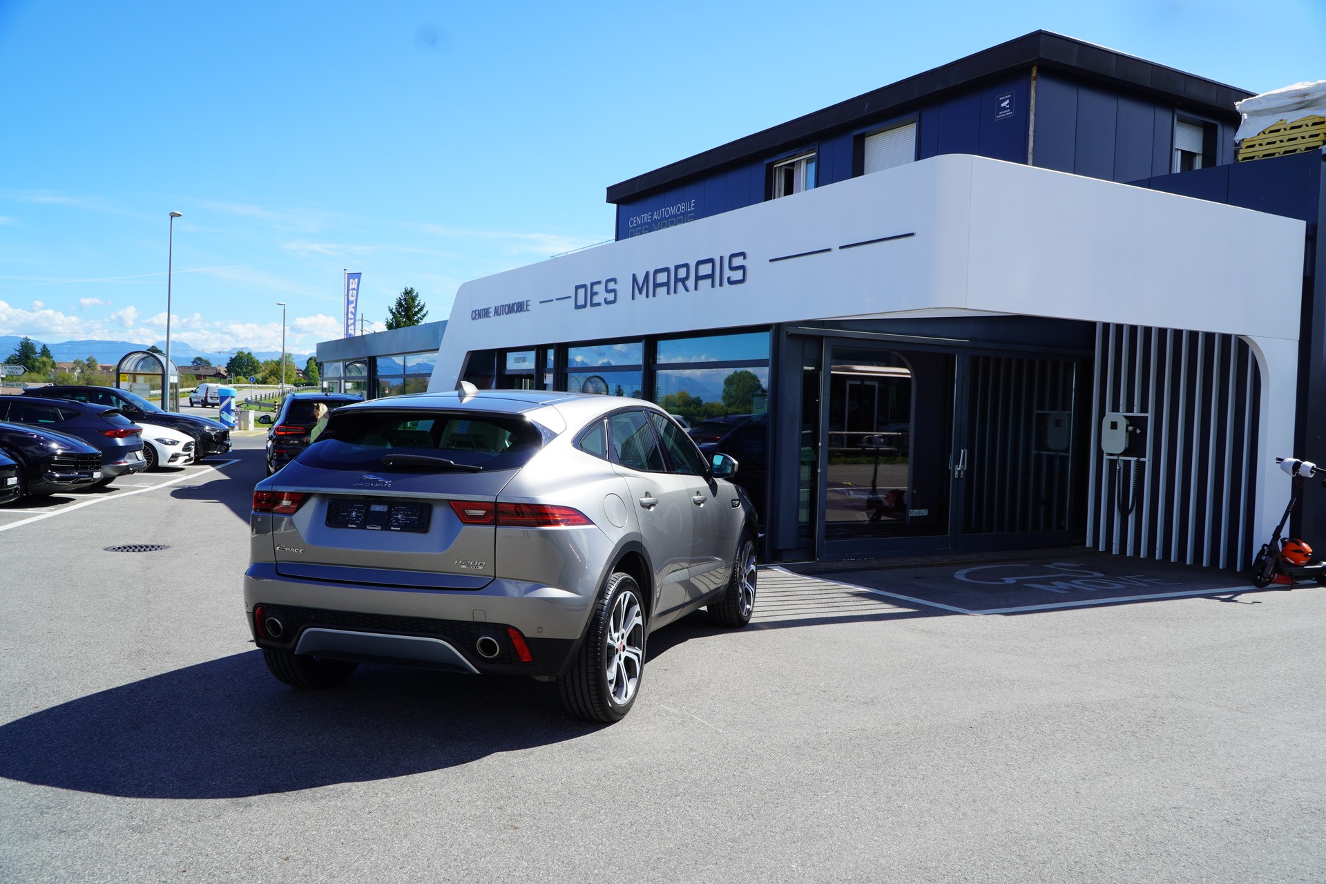 JAGUAR E-Pace 2.0 P200 HSE AWD Automatik-image-5