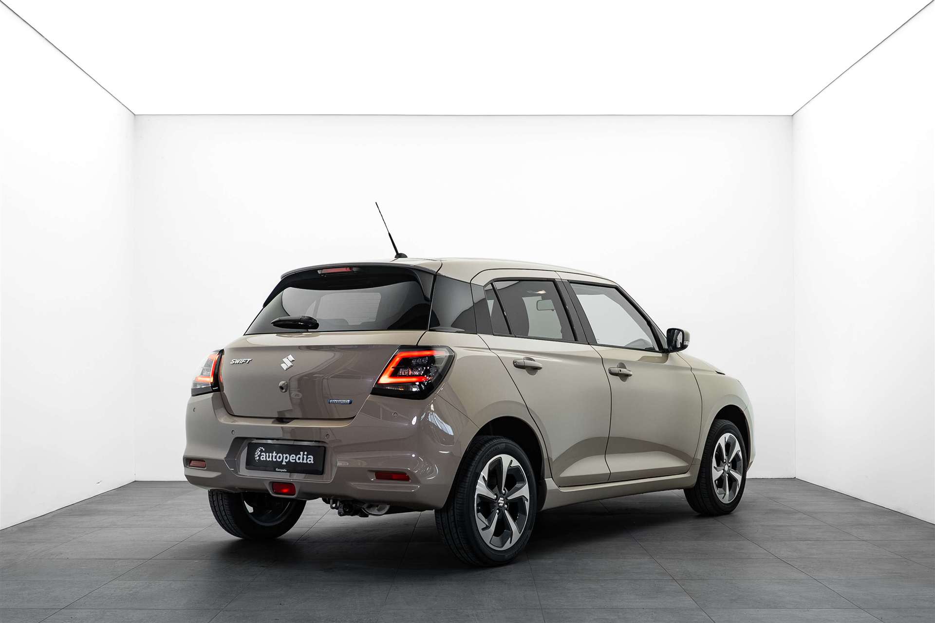 SUZUKI SUZUKI Swift 1.2 Compact Top Hybrid 4x4-image-2