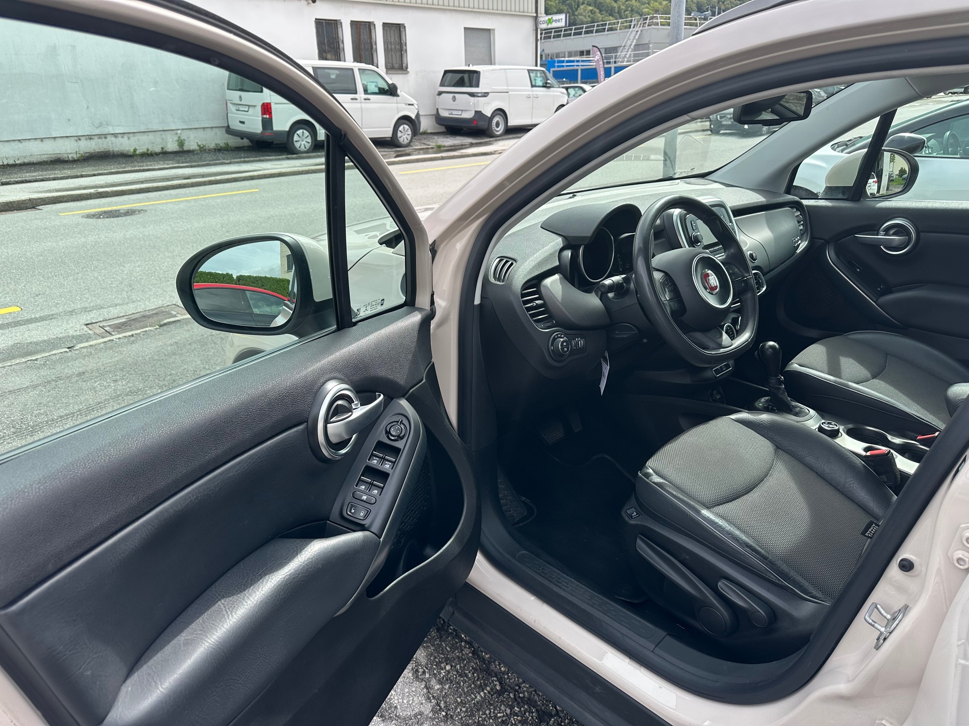 FIAT 500X 1.4T Cross 4x4 Automatic-image-8