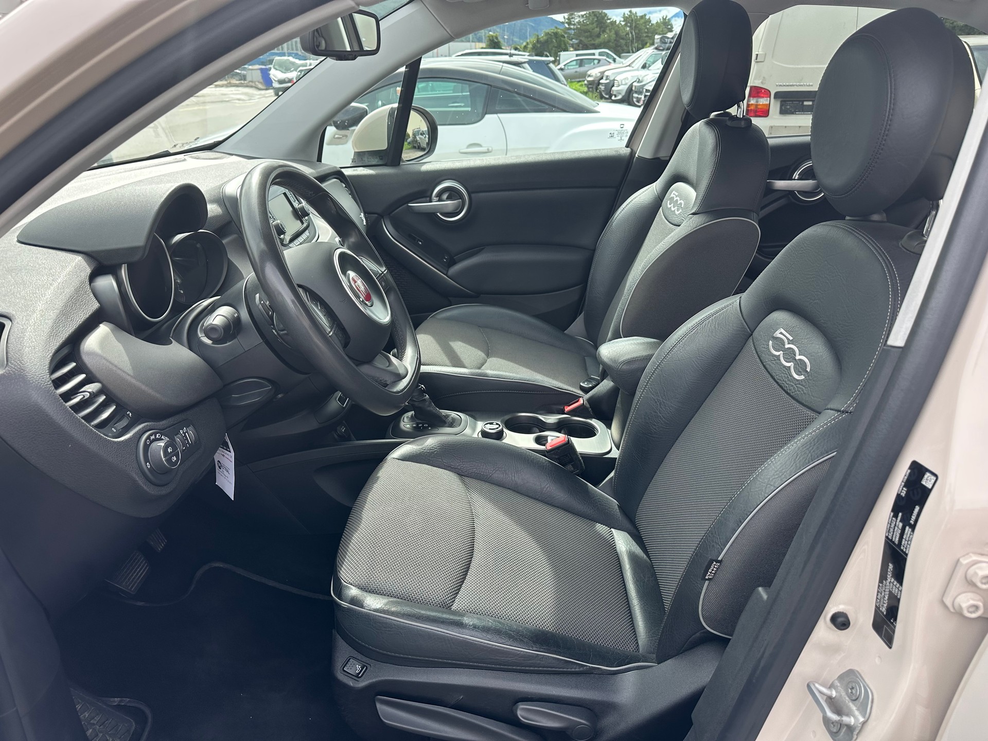 FIAT 500X 1.4T Cross 4x4 Automatic-image-9