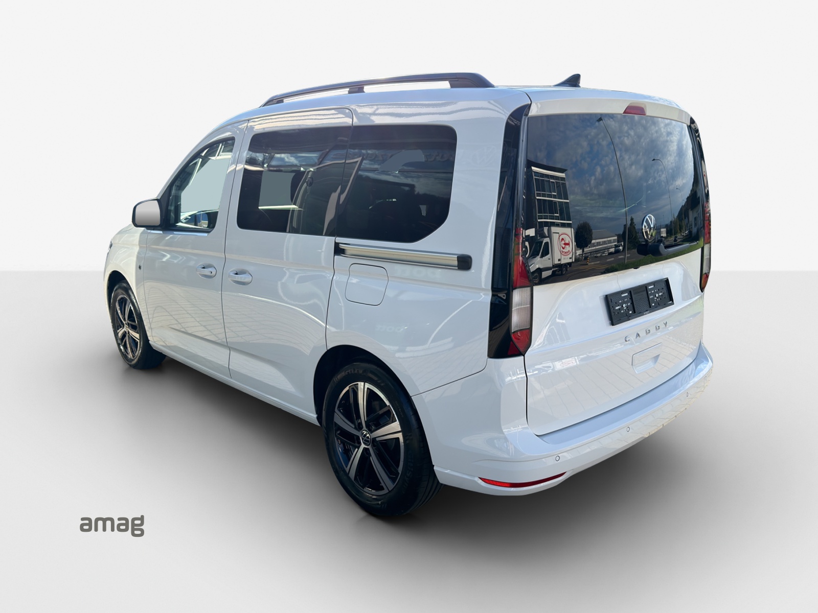 VW Caddy 2.0 TDI Liberty DSG-image-2