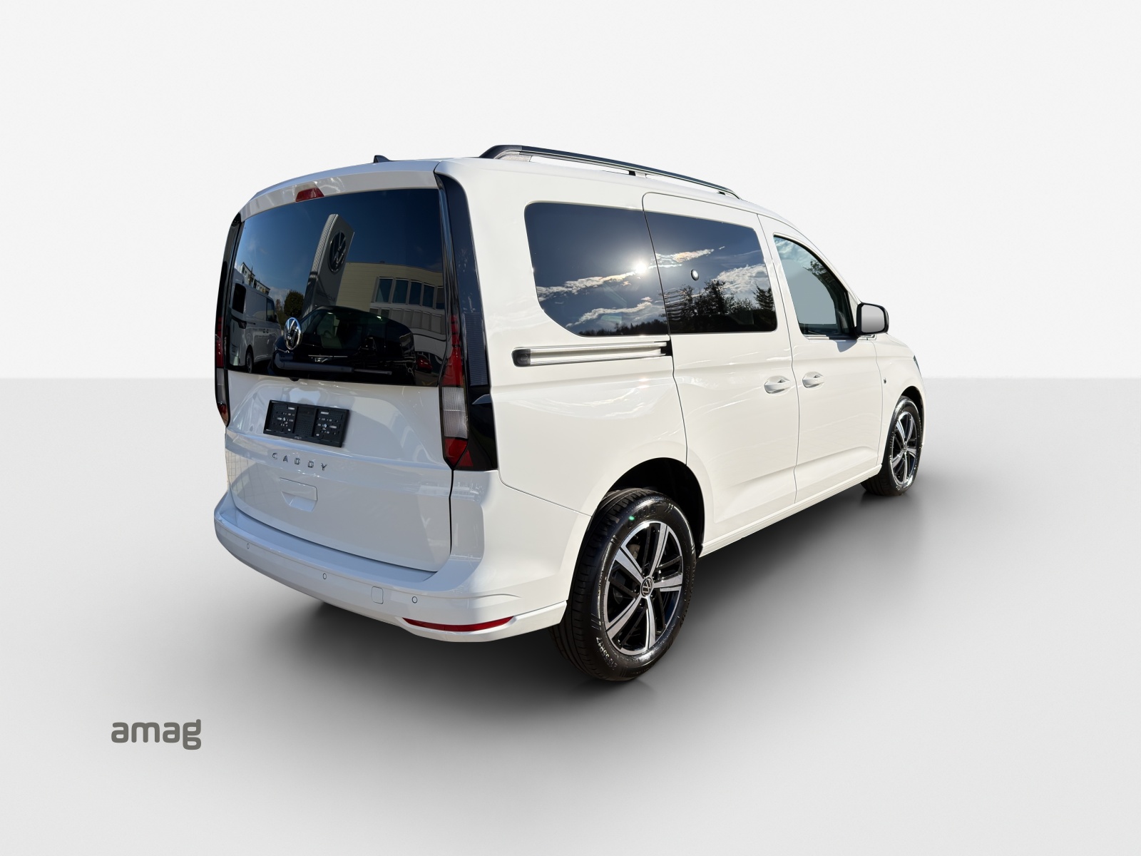 VW Caddy 2.0 TDI Liberty DSG-image-4