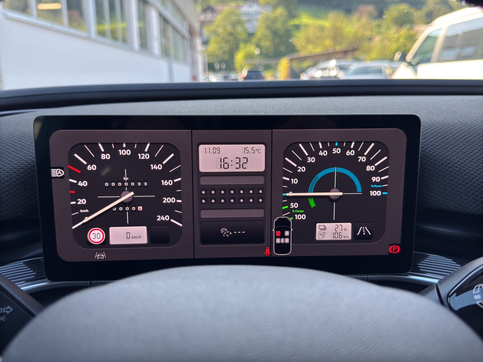 VW ID.Polo 52 kWh Life Edition One-image-16