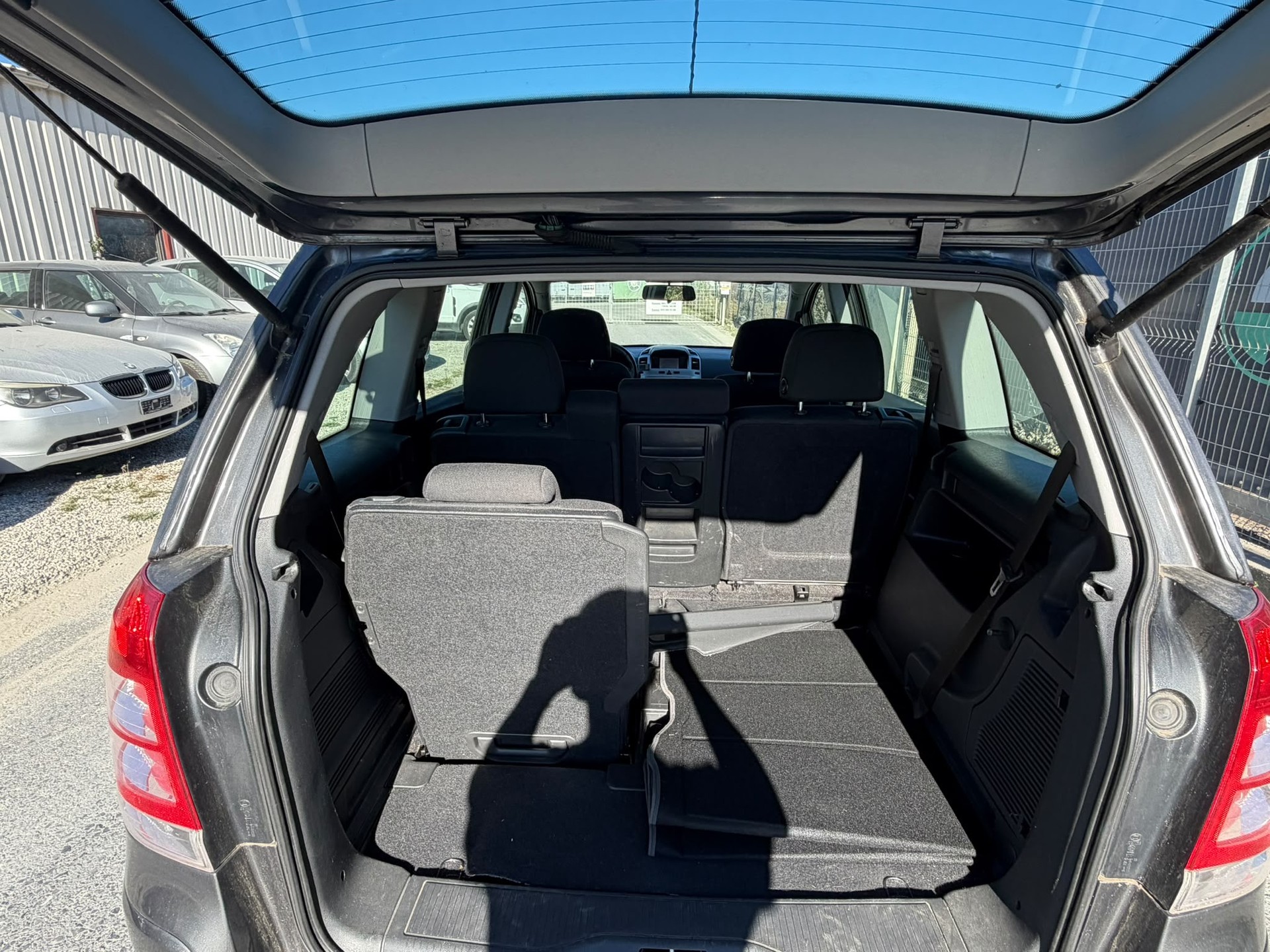 OPEL Zafira 1.8i 16V Cosmo-image-6
