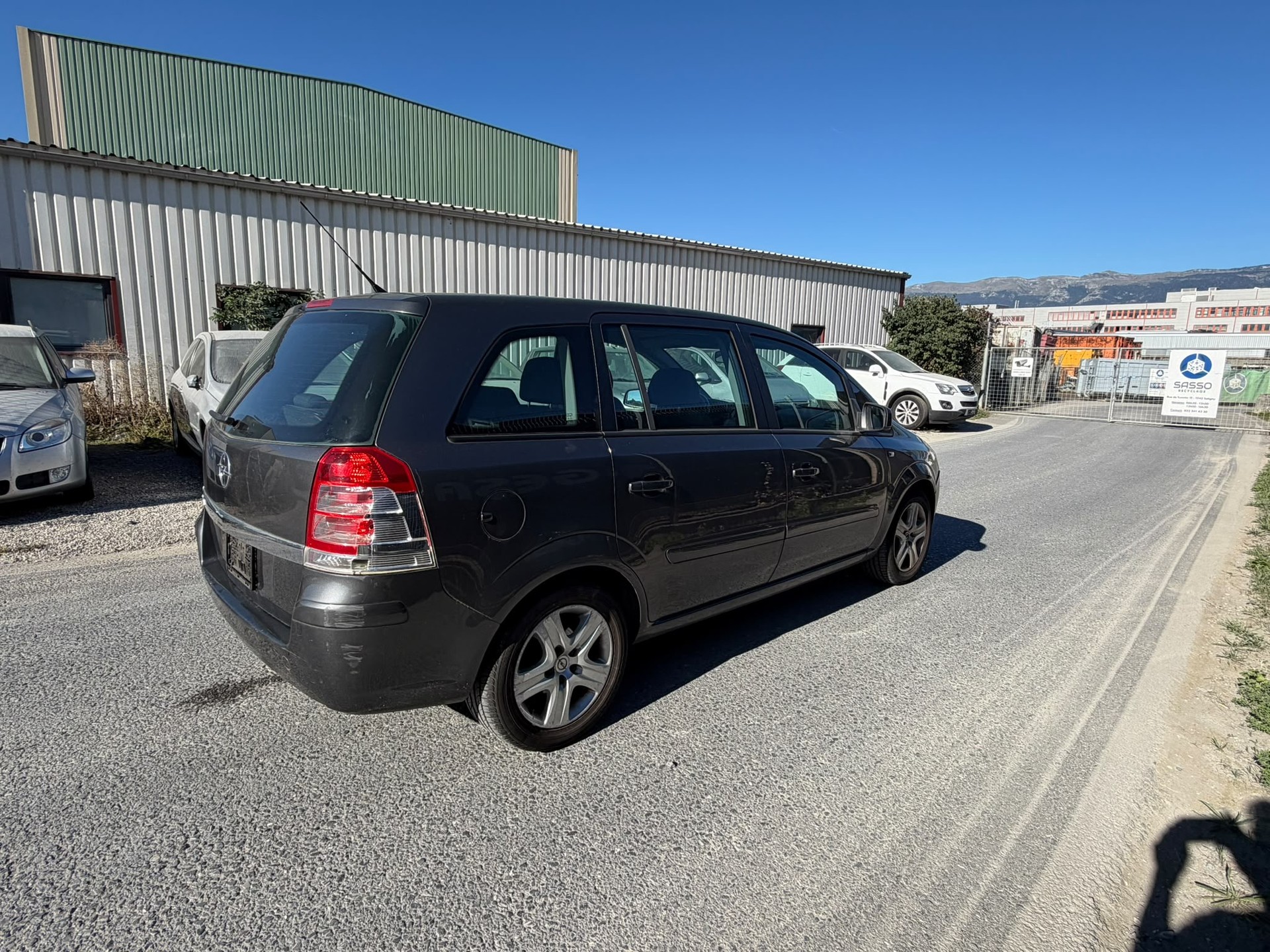 OPEL Zafira 1.8i 16V Cosmo-image-4