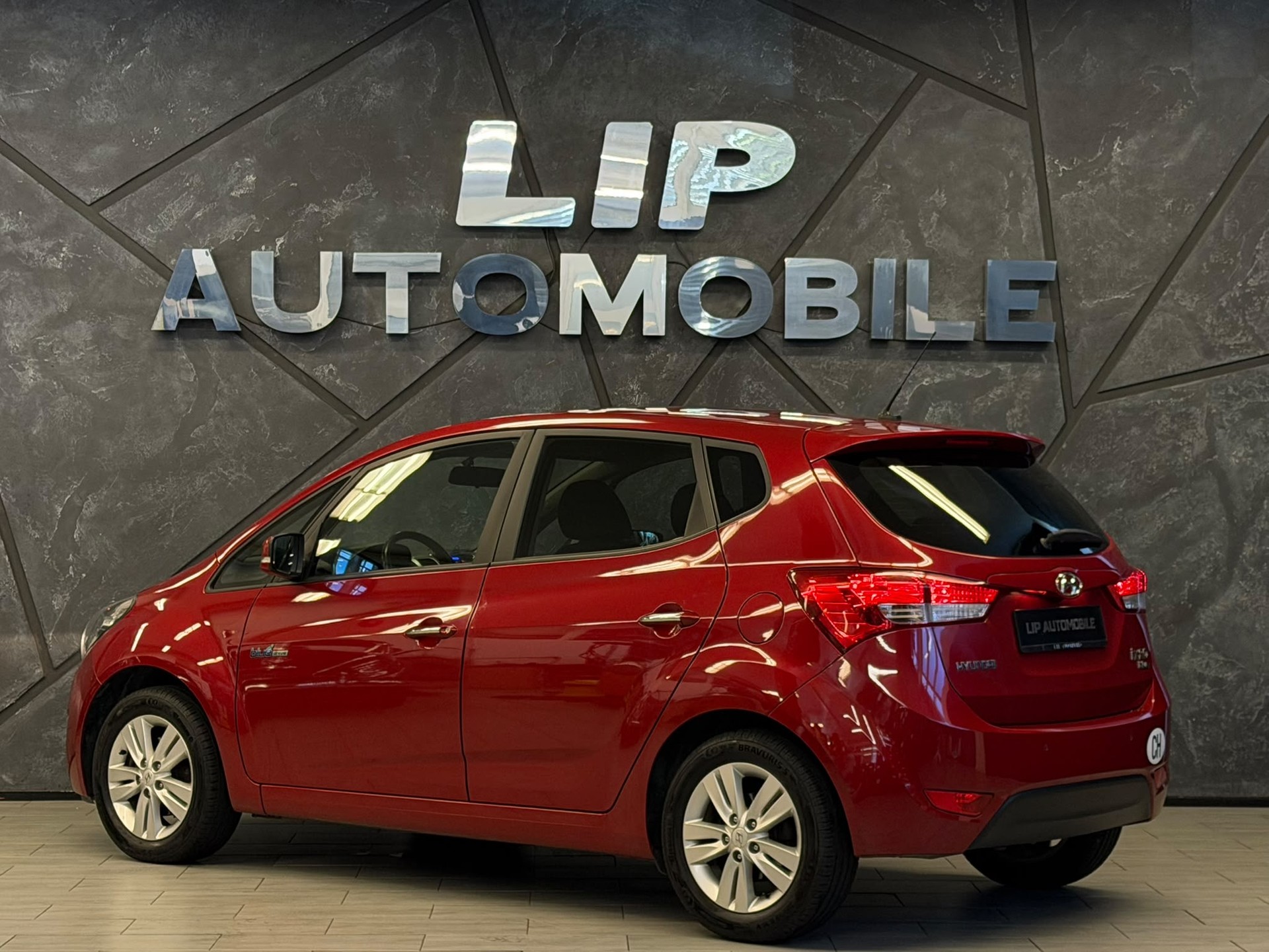 HYUNDAI iX20 1.6 Premium-image-6