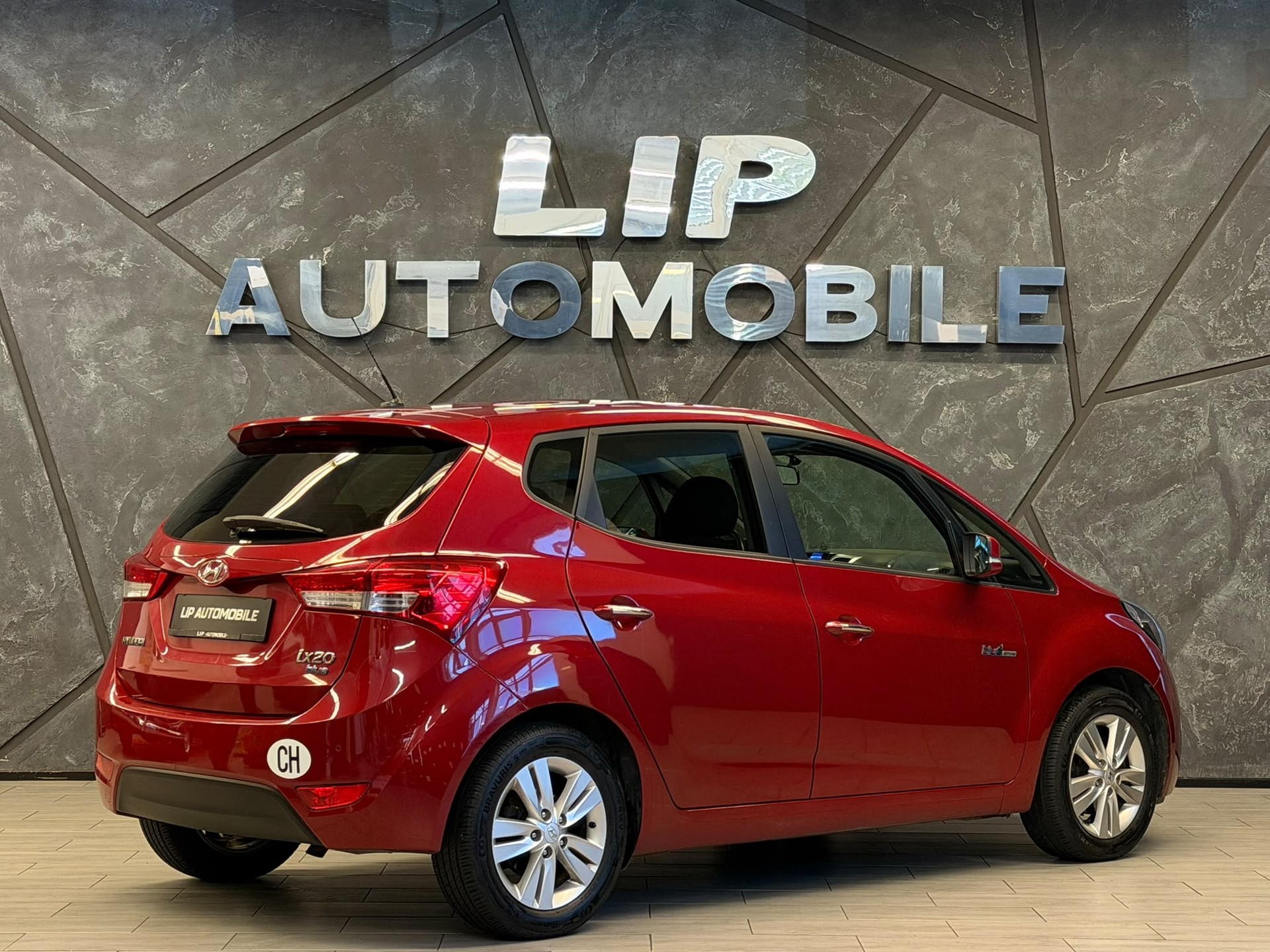 HYUNDAI iX20 1.6 Premium-image-12