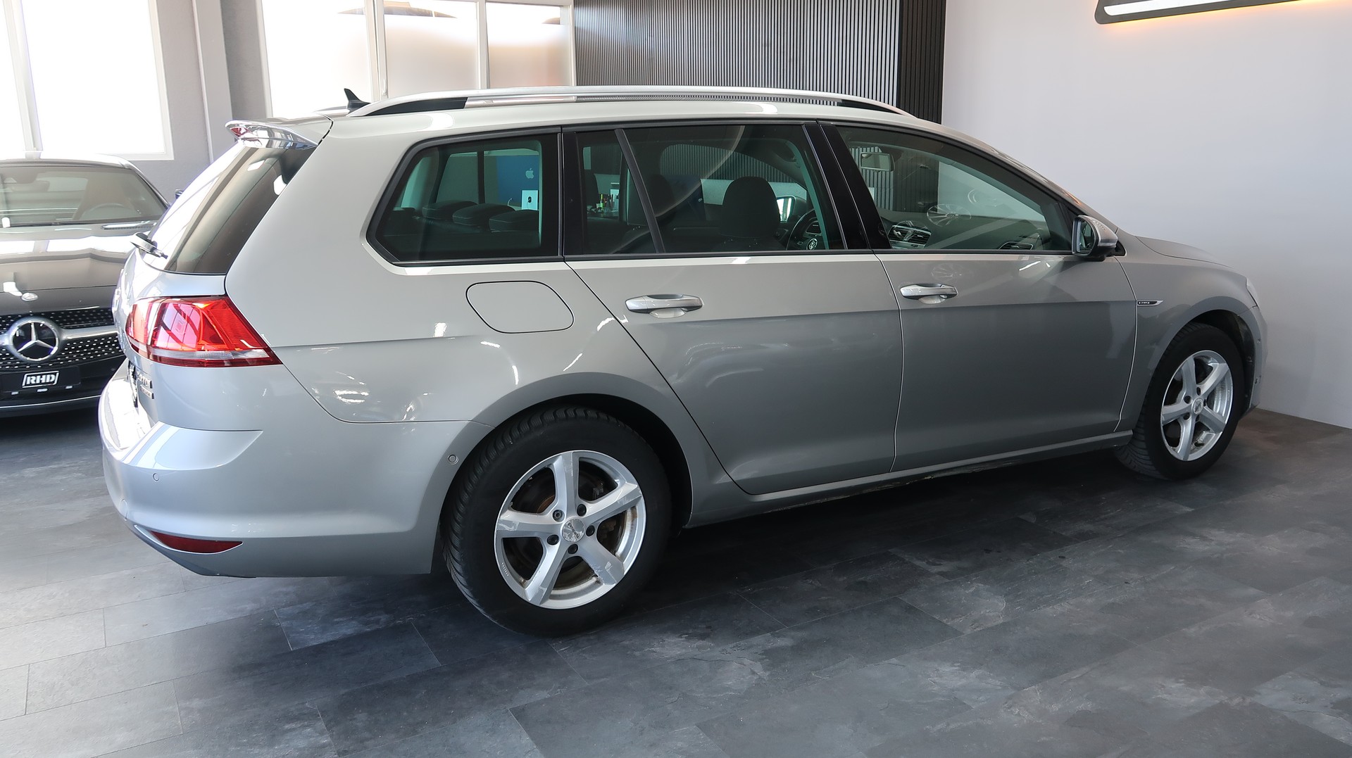 VW Golf Variant 2.0 TDI 4X4 / MFK / EXPERTISE / CAMERA DE RECUL-image-7