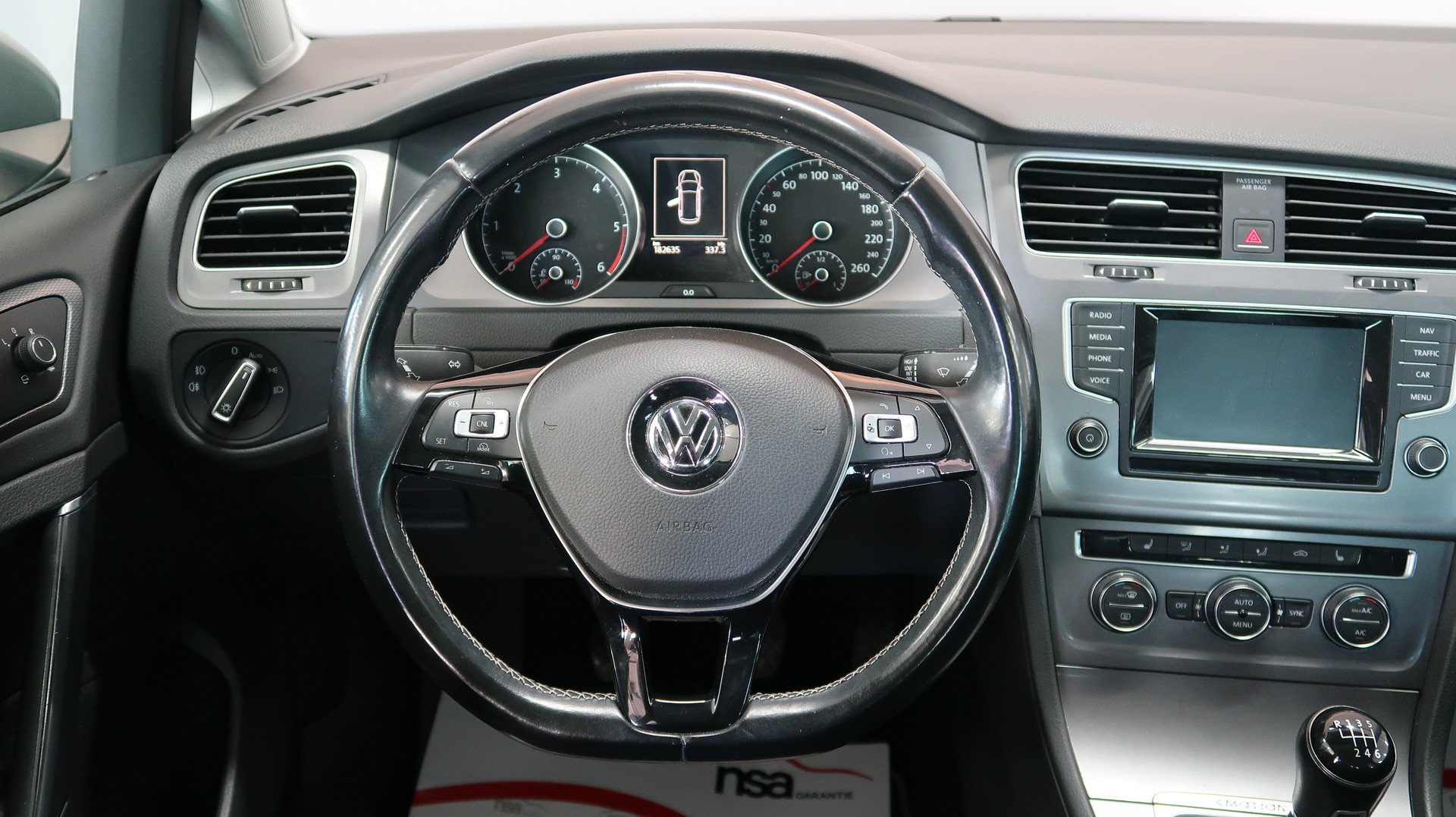 VW Golf Variant 2.0 TDI 4X4 / MFK / EXPERTISE / CAMERA DE RECUL-image-22