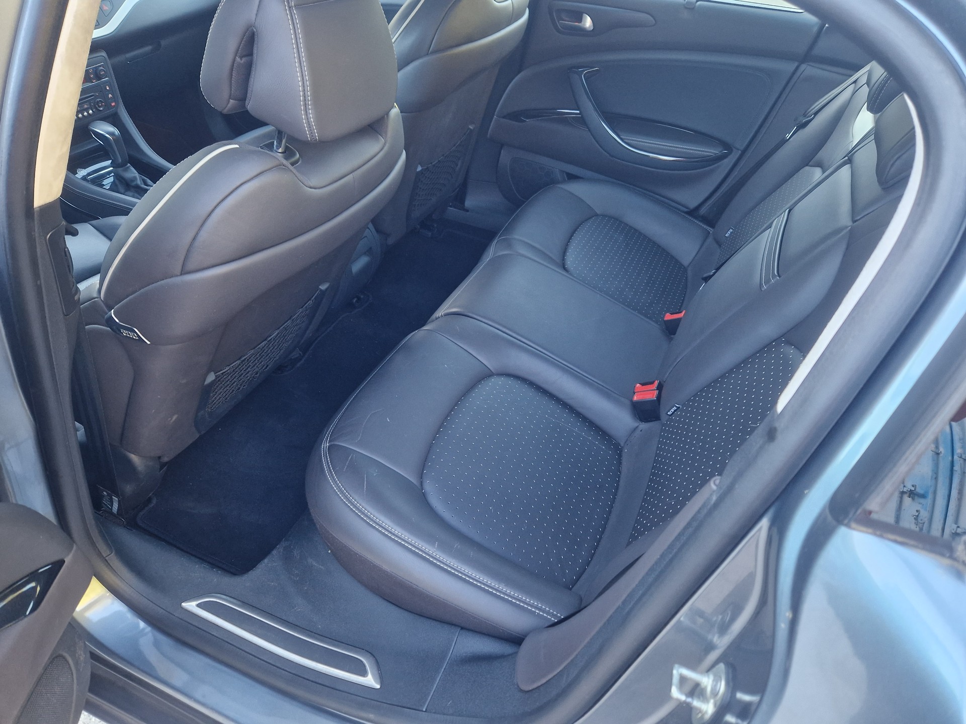 CITROEN C5 Berline 1.6 Turbo Rossignol Automatic-image-8