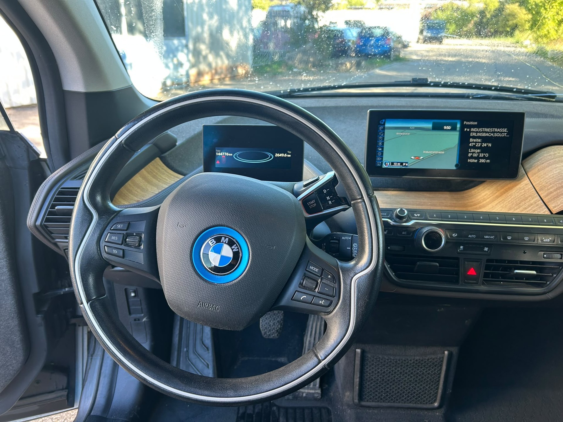 BMW i3 (60Ah) Range Extender-image-12