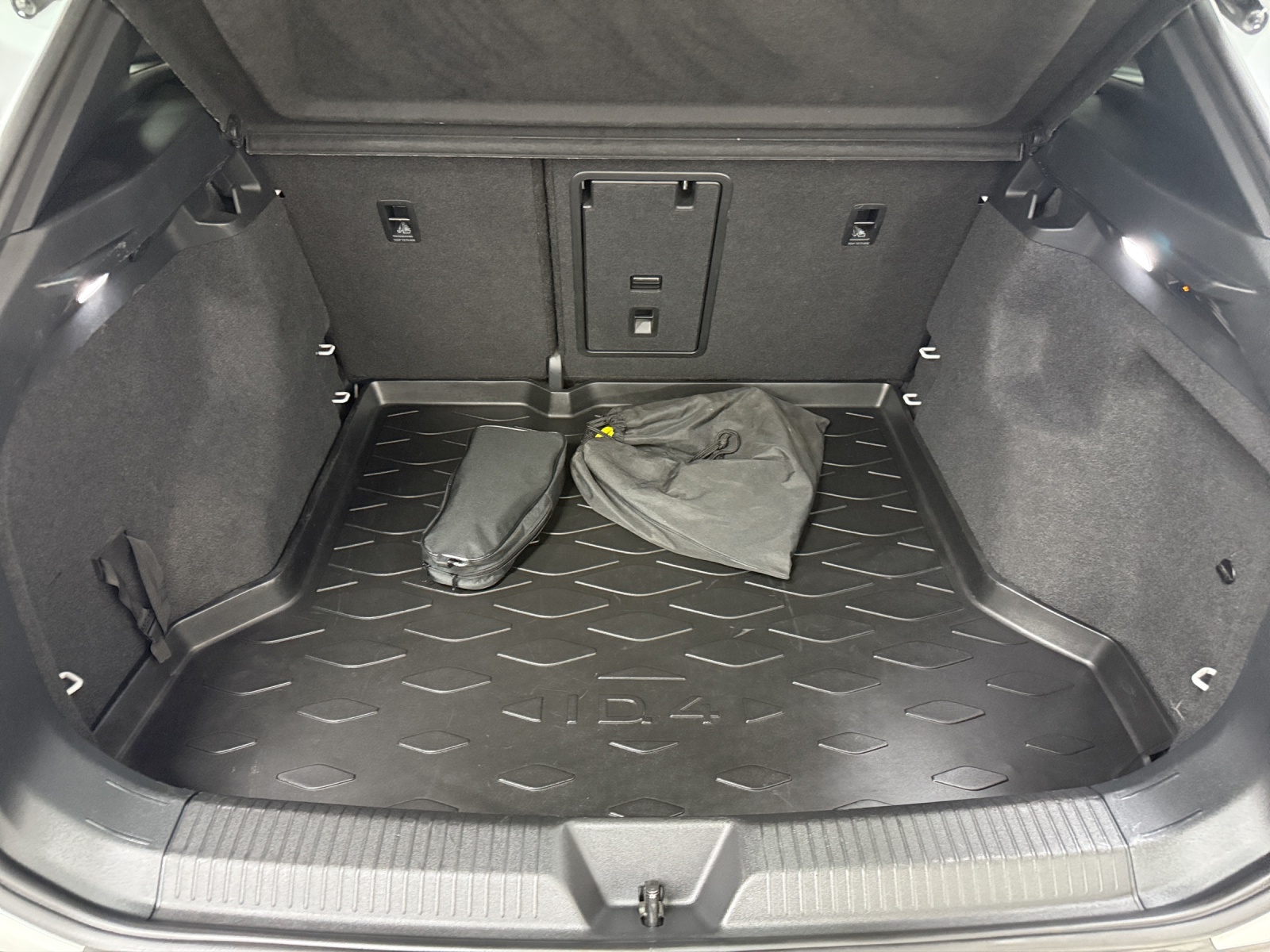 VW ID.4 Pro Performance 77 kWh-image-12