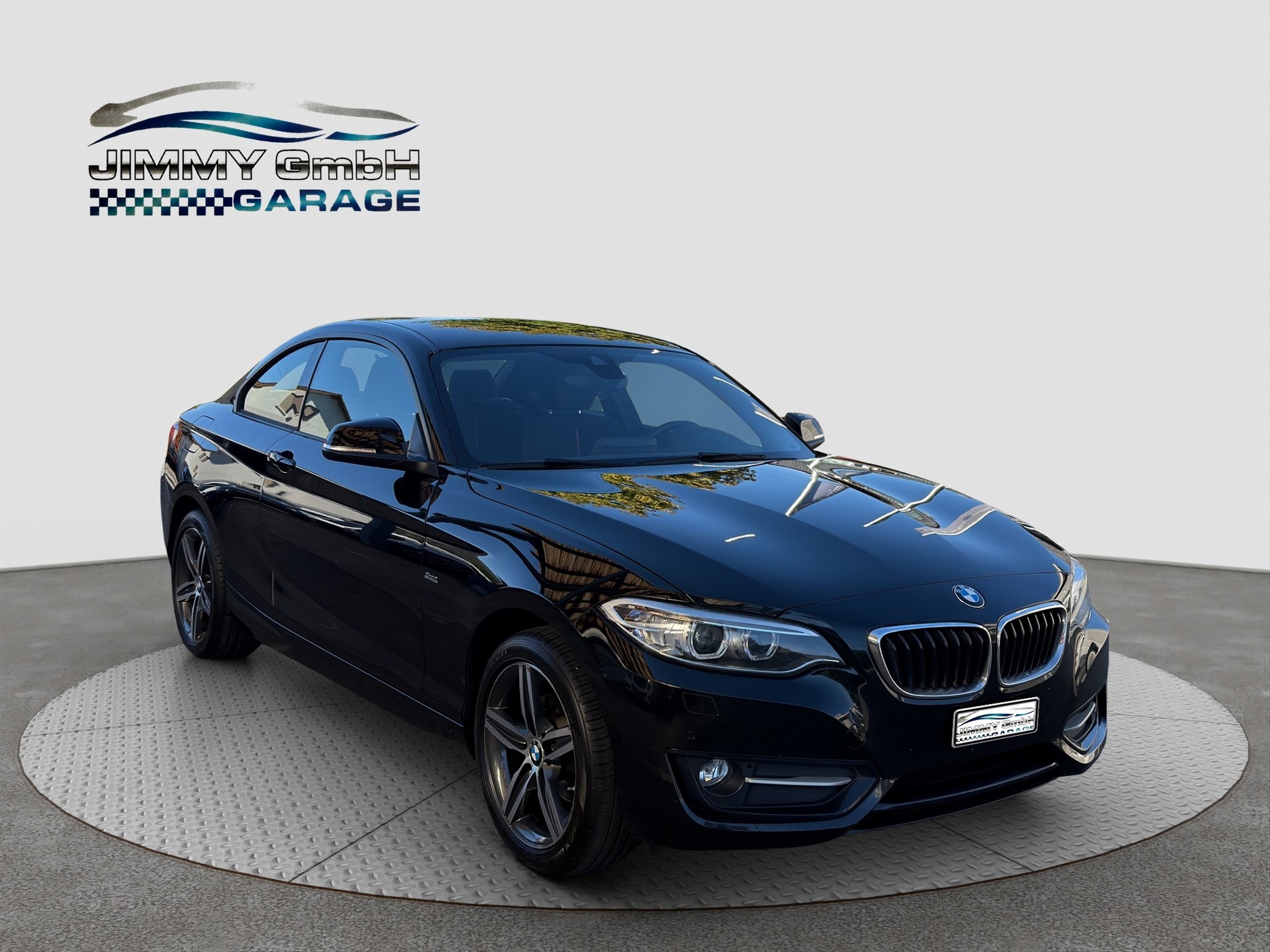 BMW 218i Sport Line-image-7
