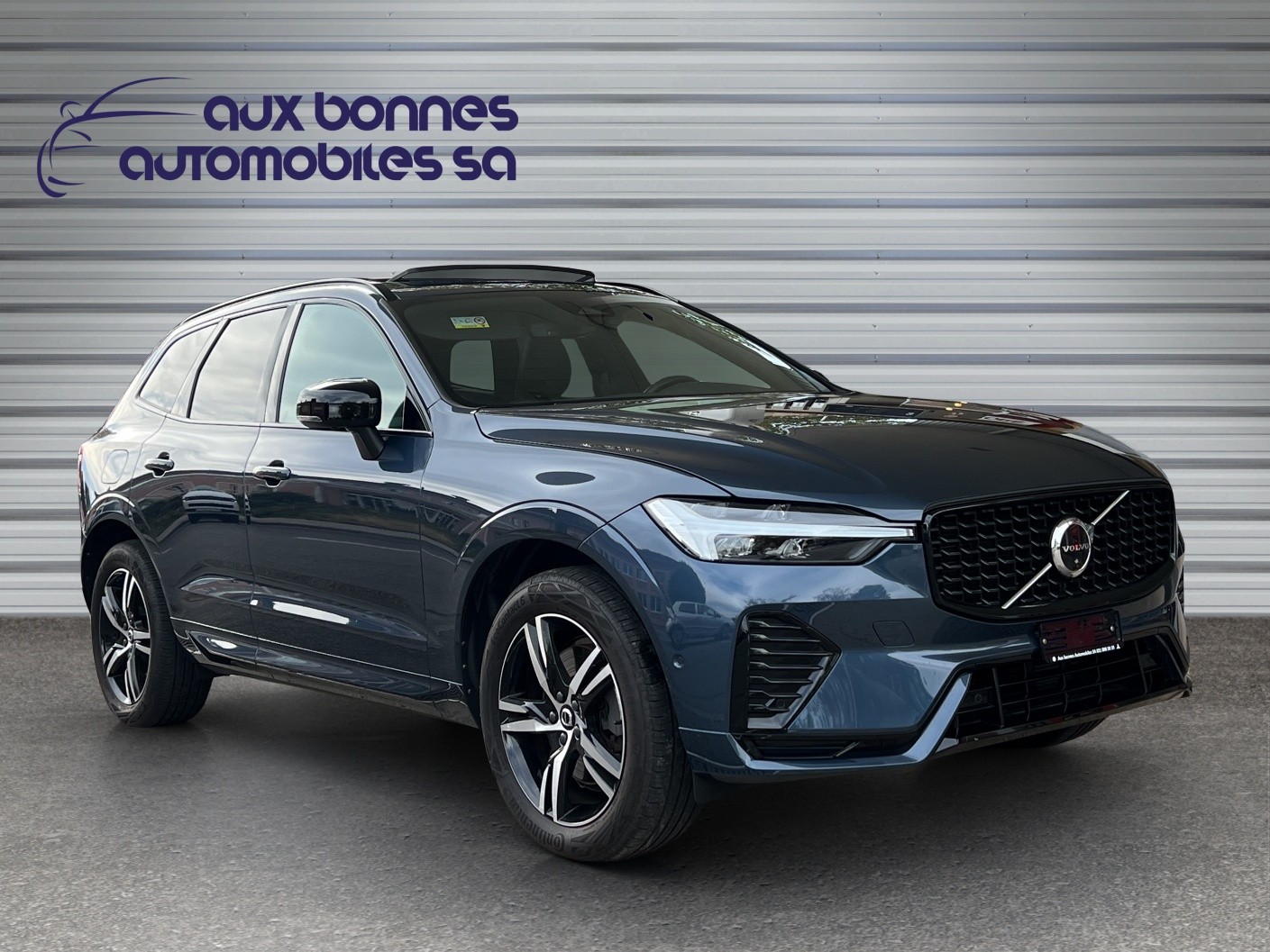VOLVO XC60 B4 Diesel Mild Hybrid AWD R-Design Geartronic-image-2