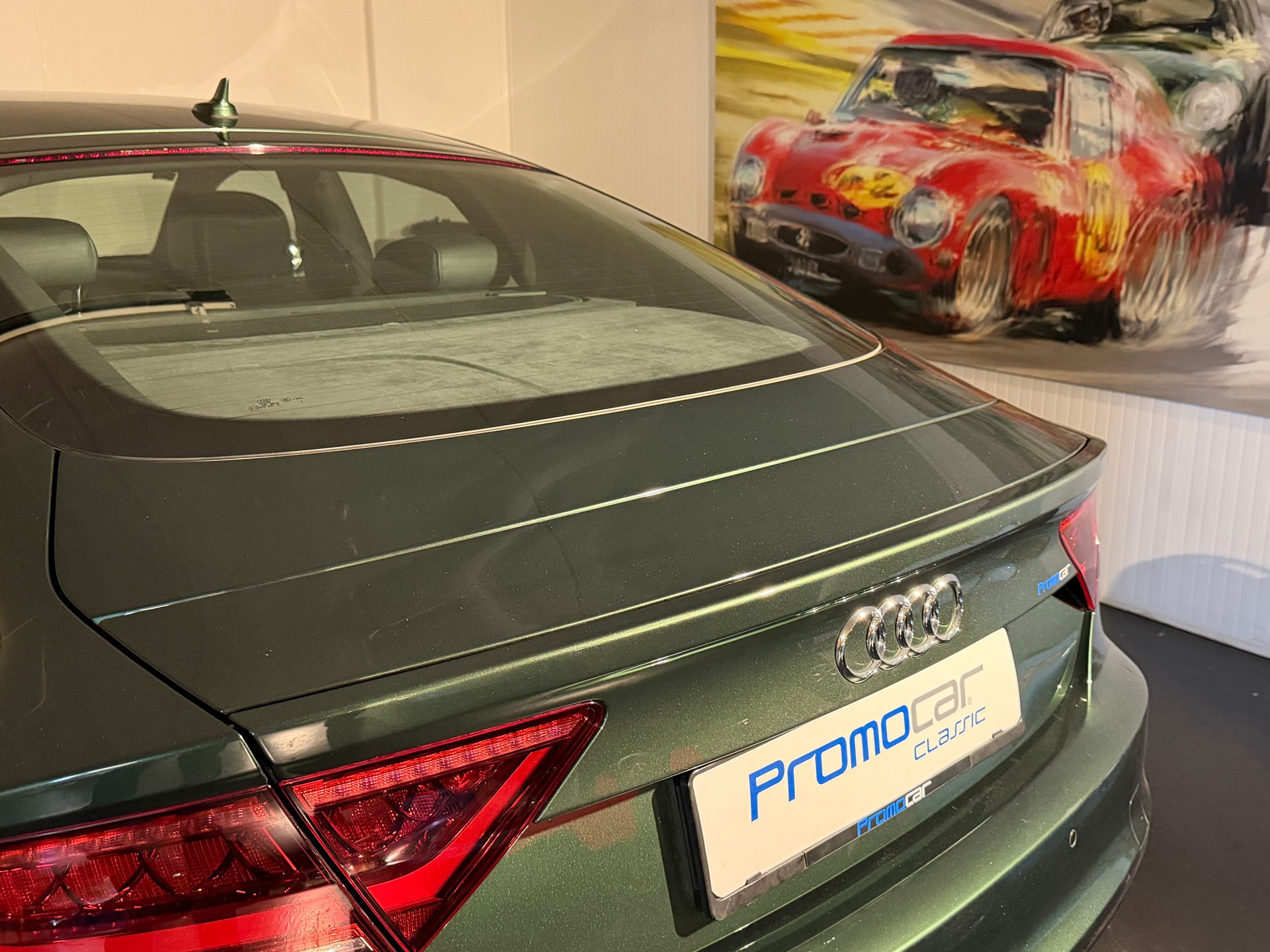 AUDI RS7 Sportback 4.0 TFSI V8 quattro S-tronic-image-10