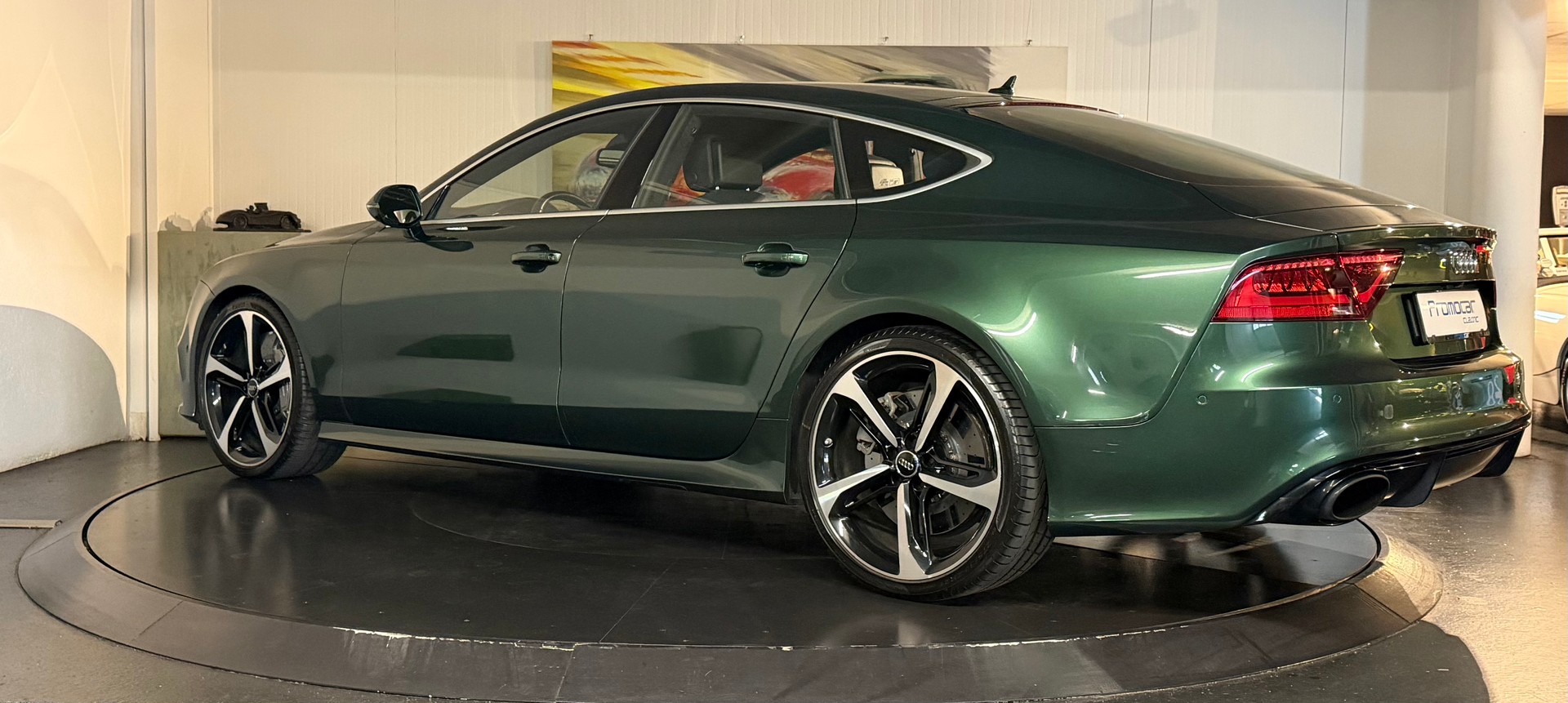 AUDI RS7 Sportback 4.0 TFSI V8 quattro S-tronic-image-3