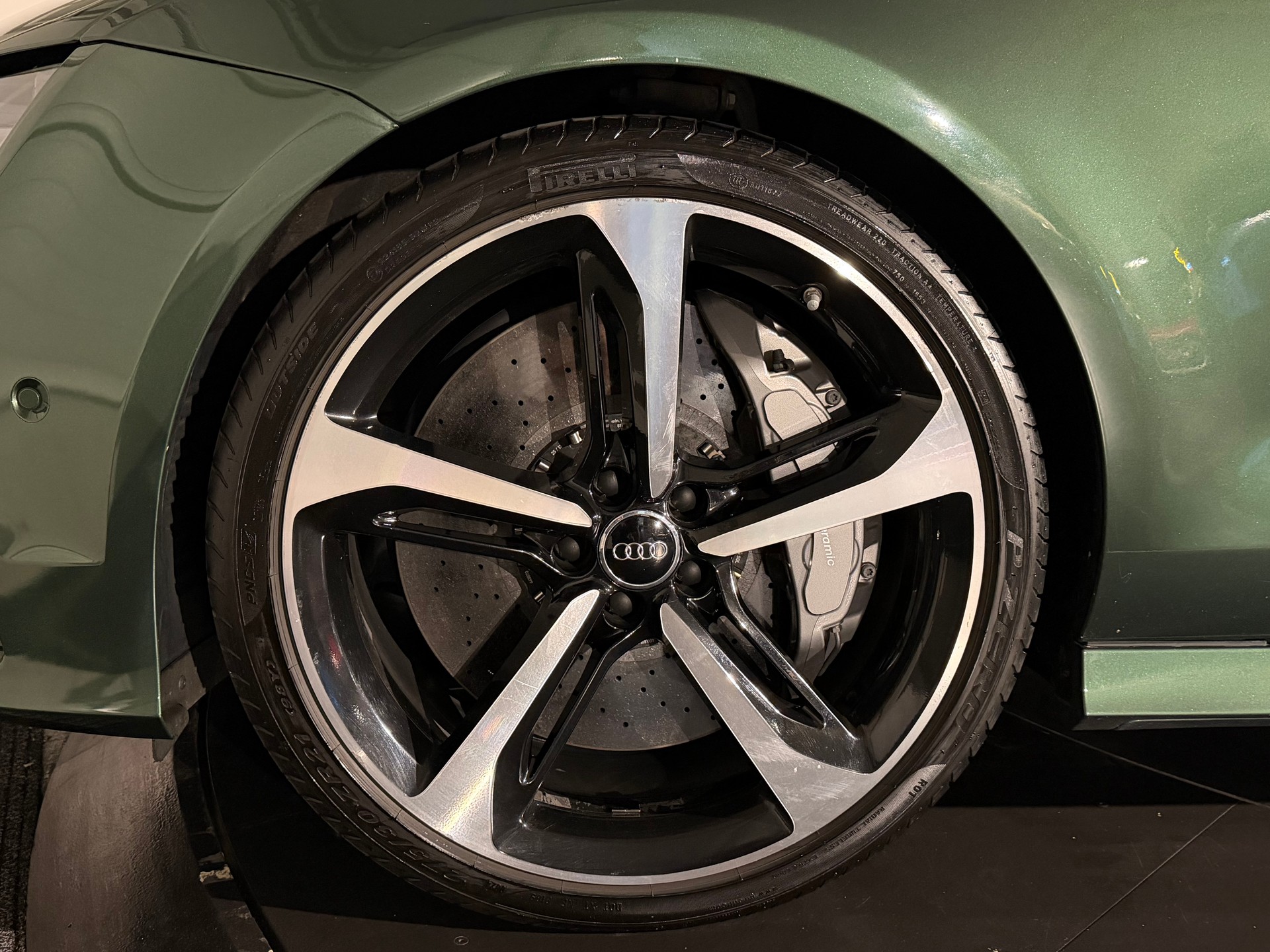 AUDI RS7 Sportback 4.0 TFSI V8 quattro S-tronic-image-13