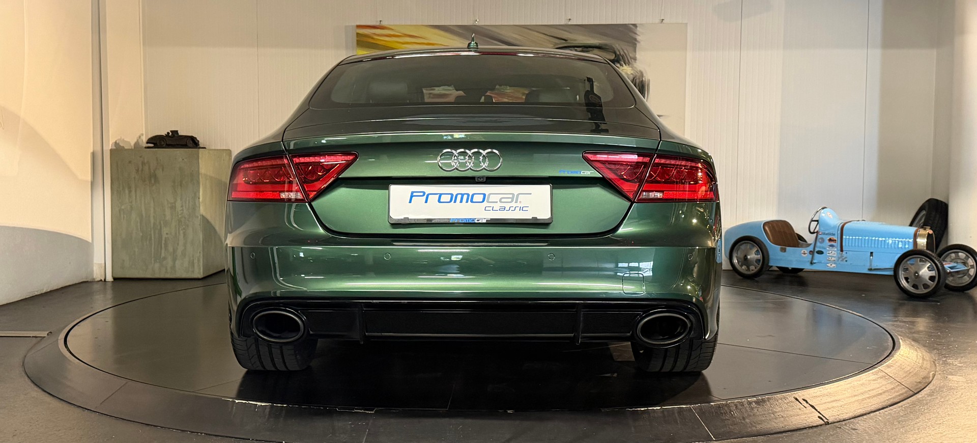 AUDI RS7 Sportback 4.0 TFSI V8 quattro S-tronic-image-4