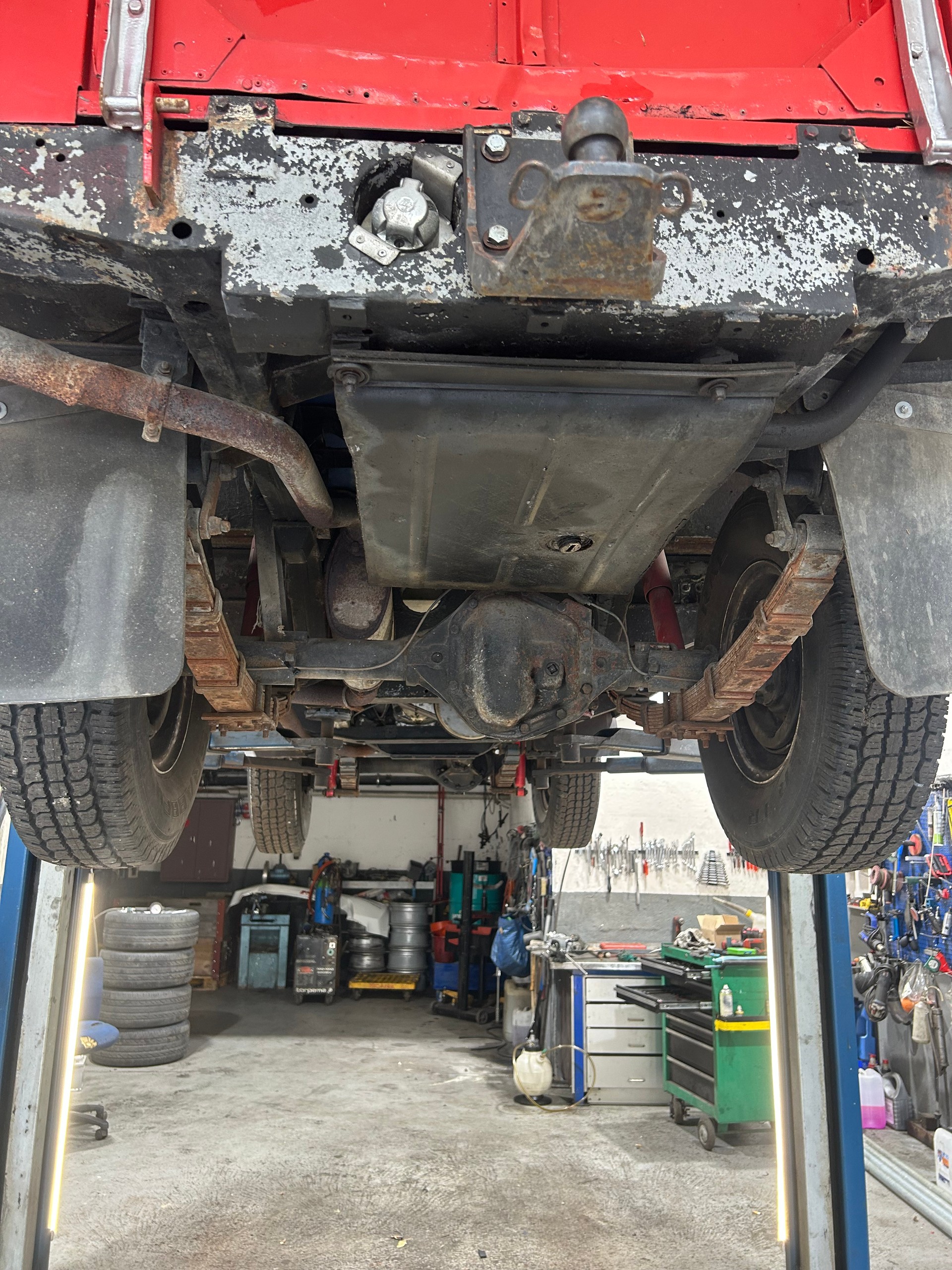 LAND ROVER 109-image-13