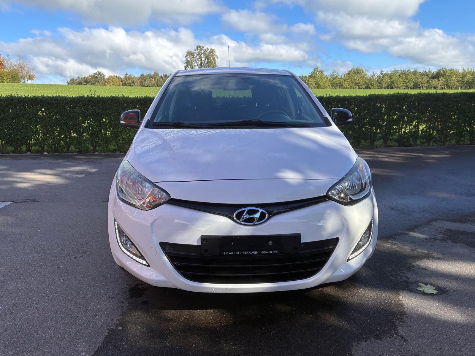 HYUNDAI i20 1.2 GO!-image-2