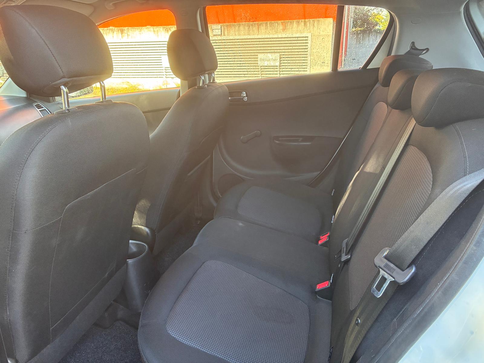 HYUNDAI i20 1.2 GO!-image-8