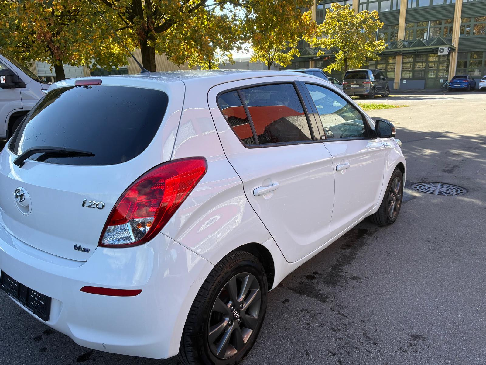HYUNDAI i20 1.2 GO!-image-4