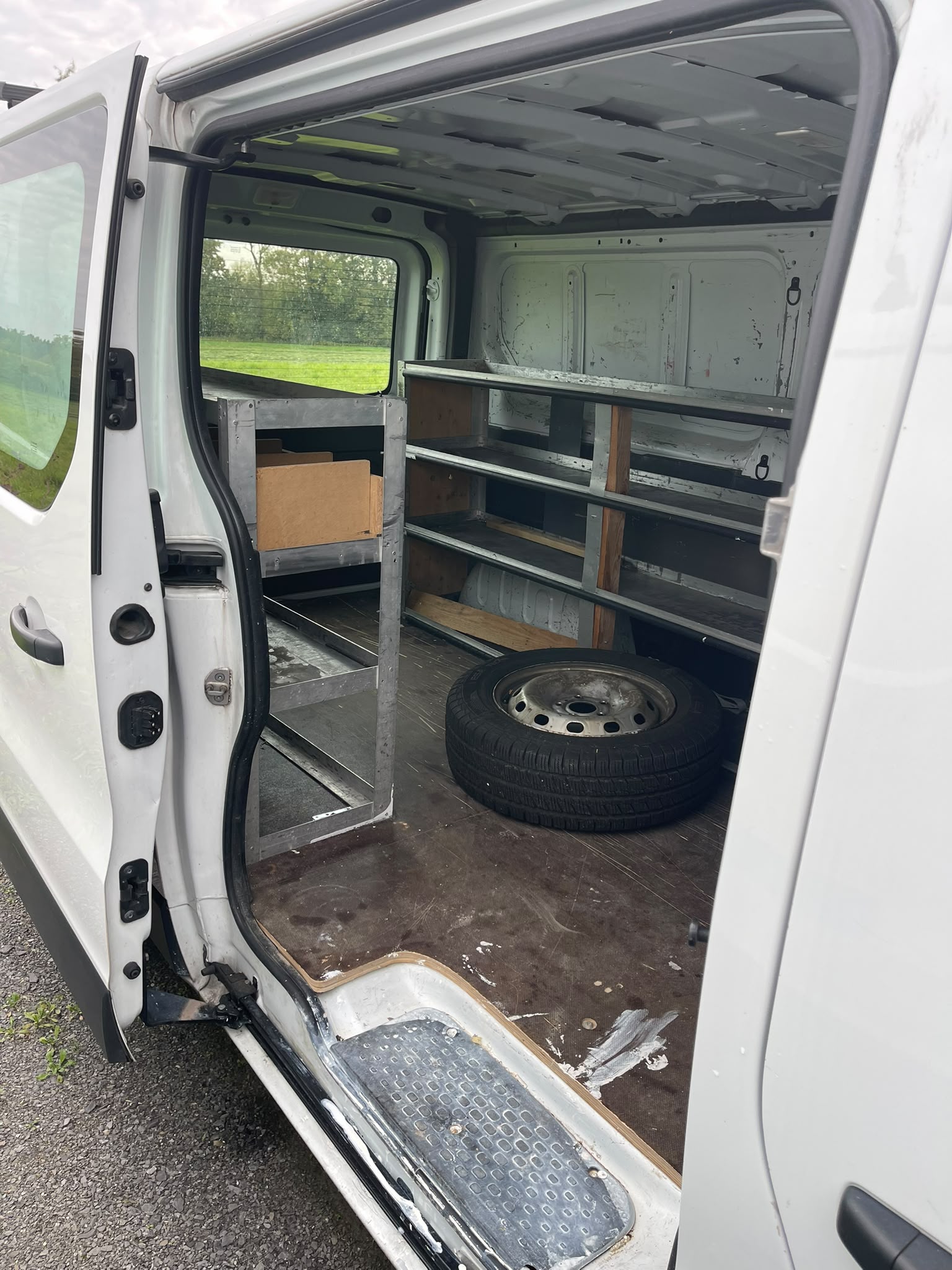 NISSAN NV300 dCi 120 2.9 L2H1 Comfort-image-12